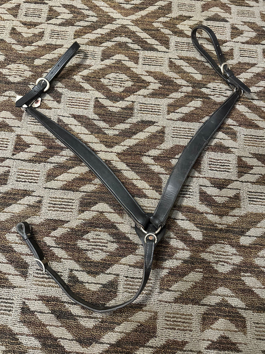 Tory Black Leather Breastcollar