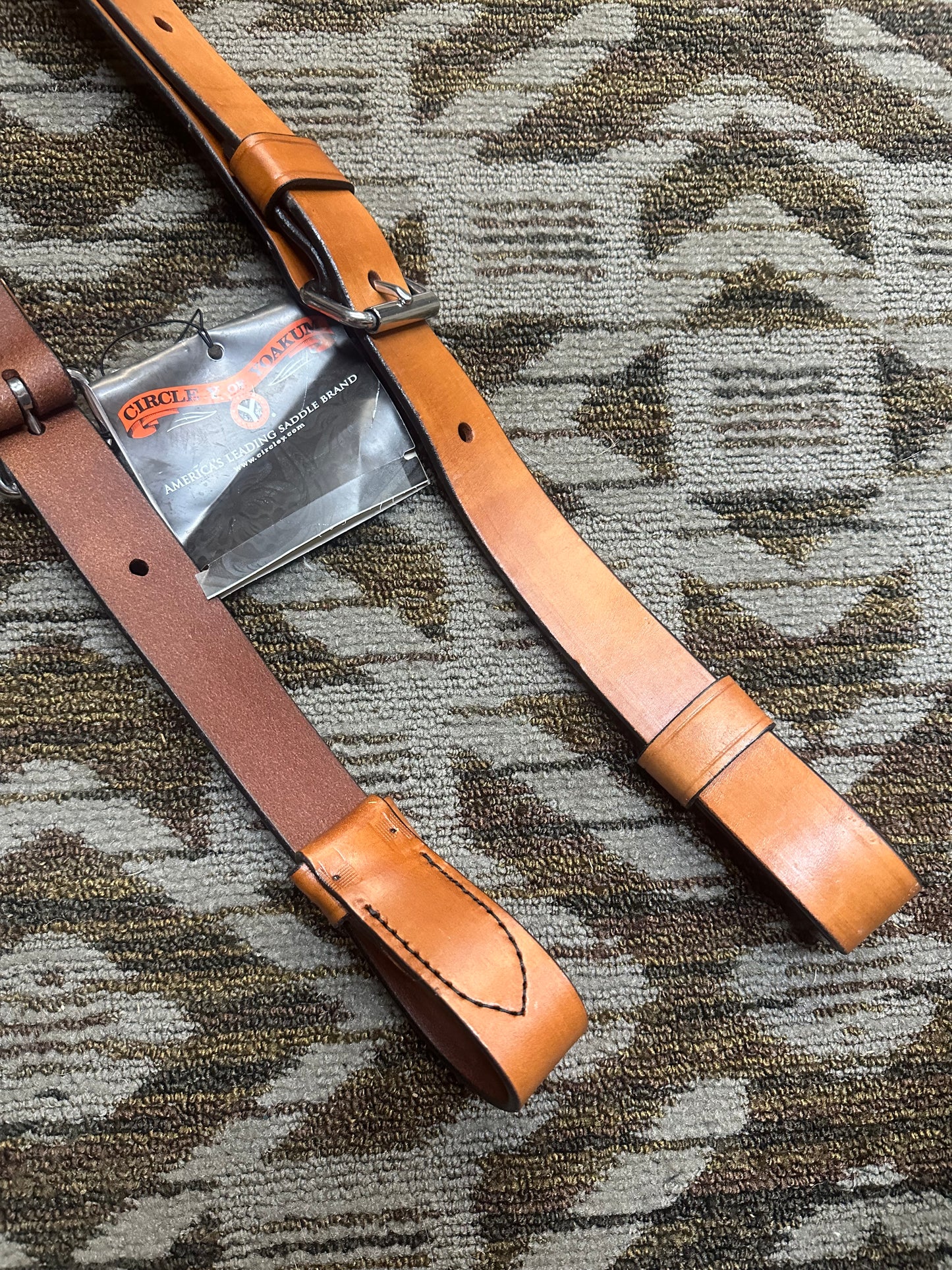 New Circle Y Back Cinch Set