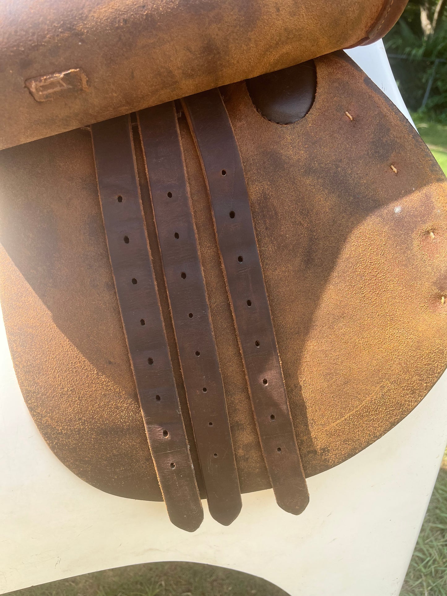 Crosby Close Contact Saddle