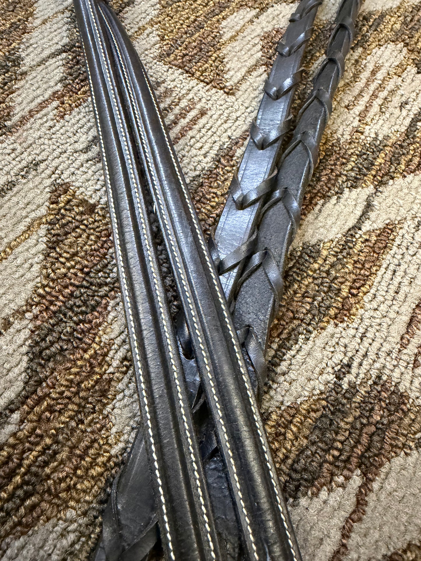 Black Raised Laced Reins