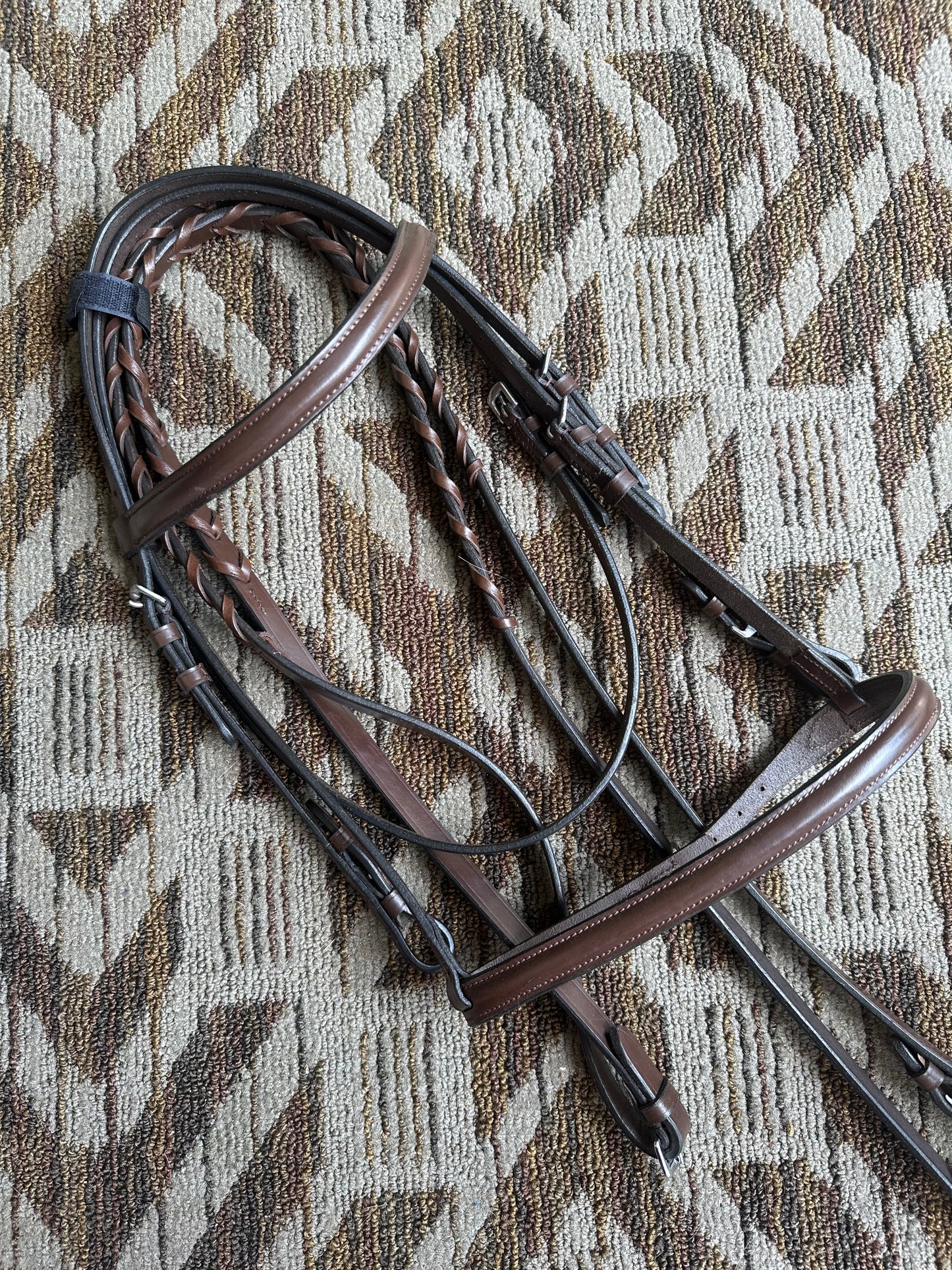 New Brown Bridle Set w/ Matching Reins