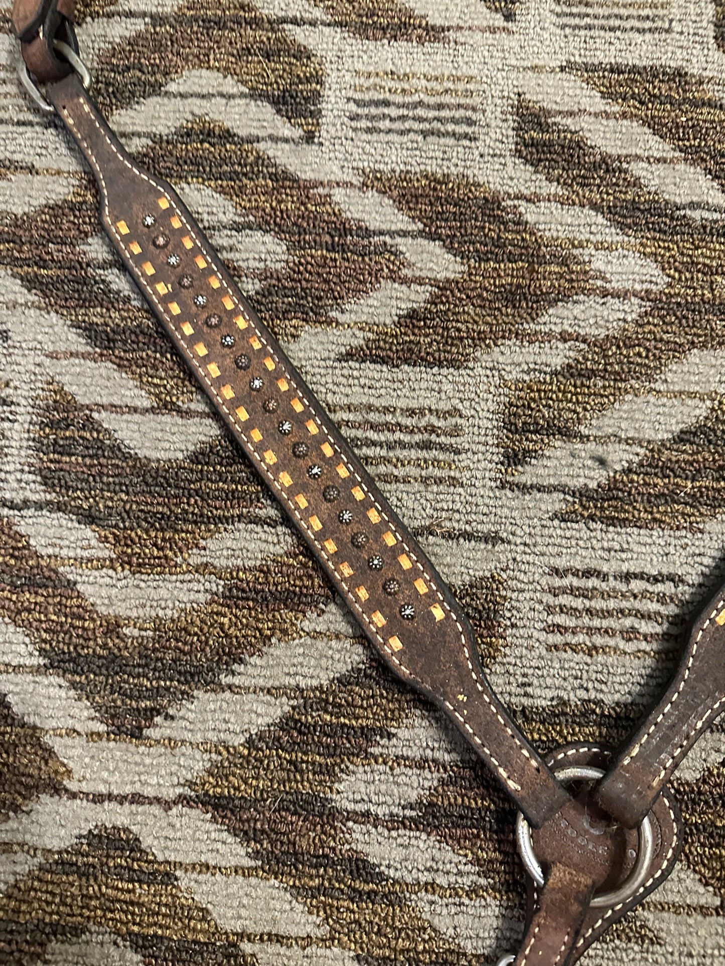 Circle J Roughout Breastcollar