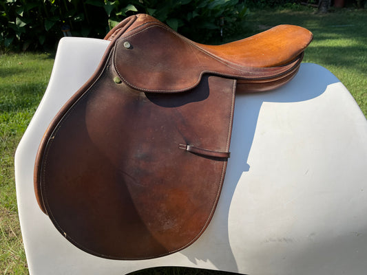 Blue Ribbon Close Contact Saddle
