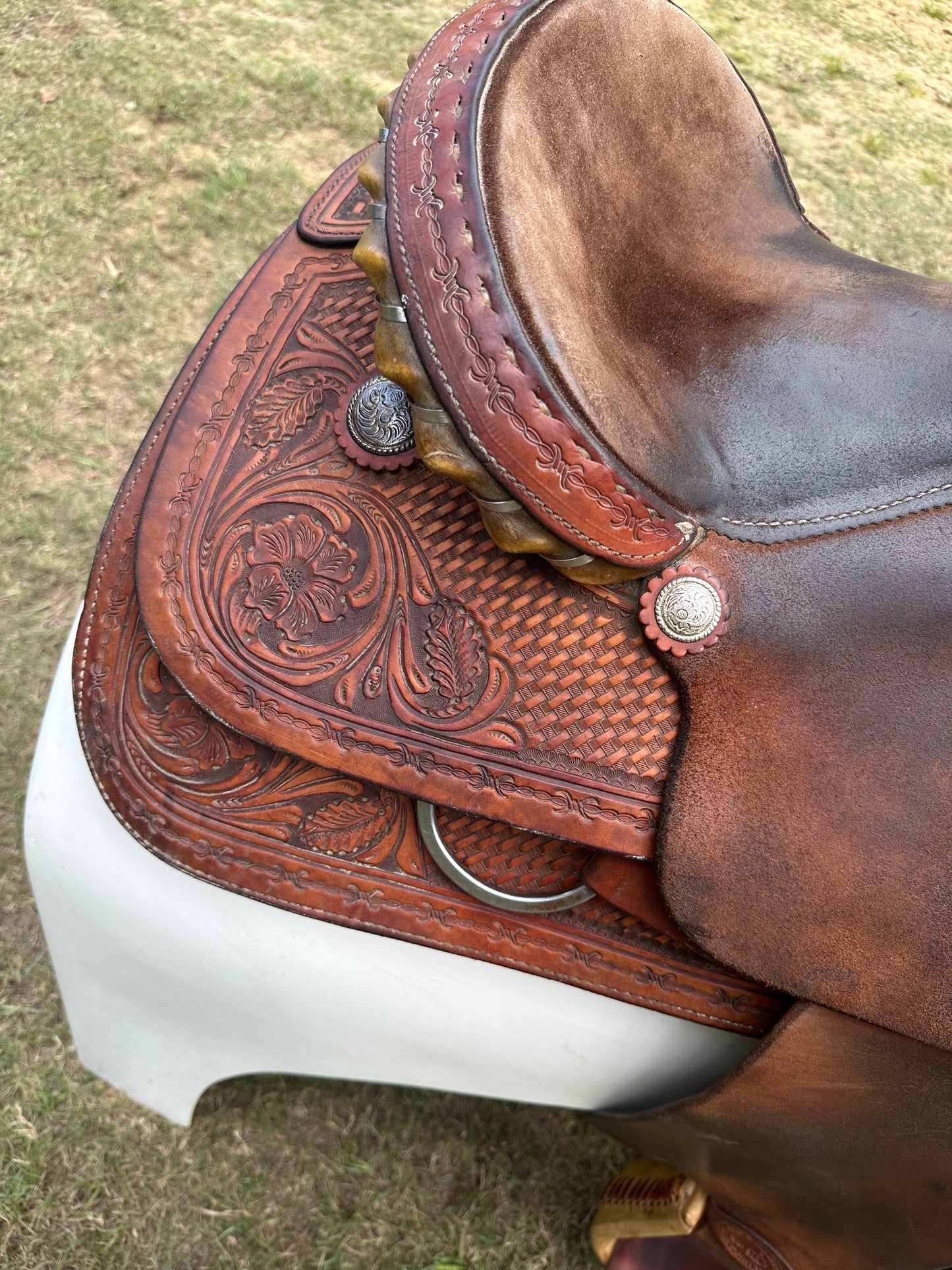 SRS Roping Saddle
