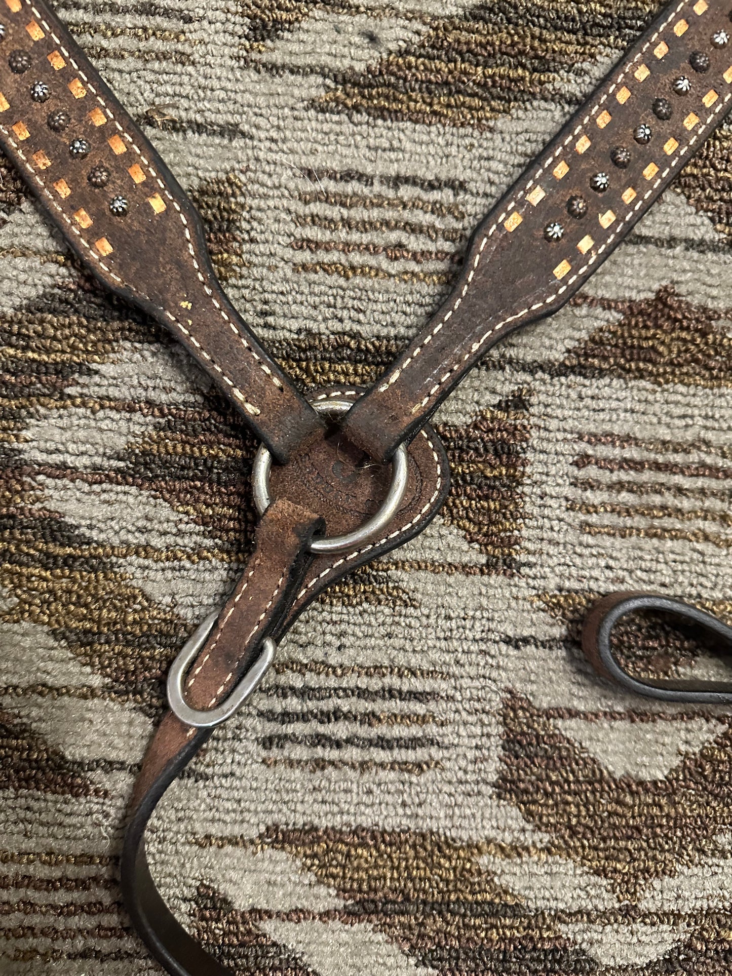 Circle J Roughout Breastcollar