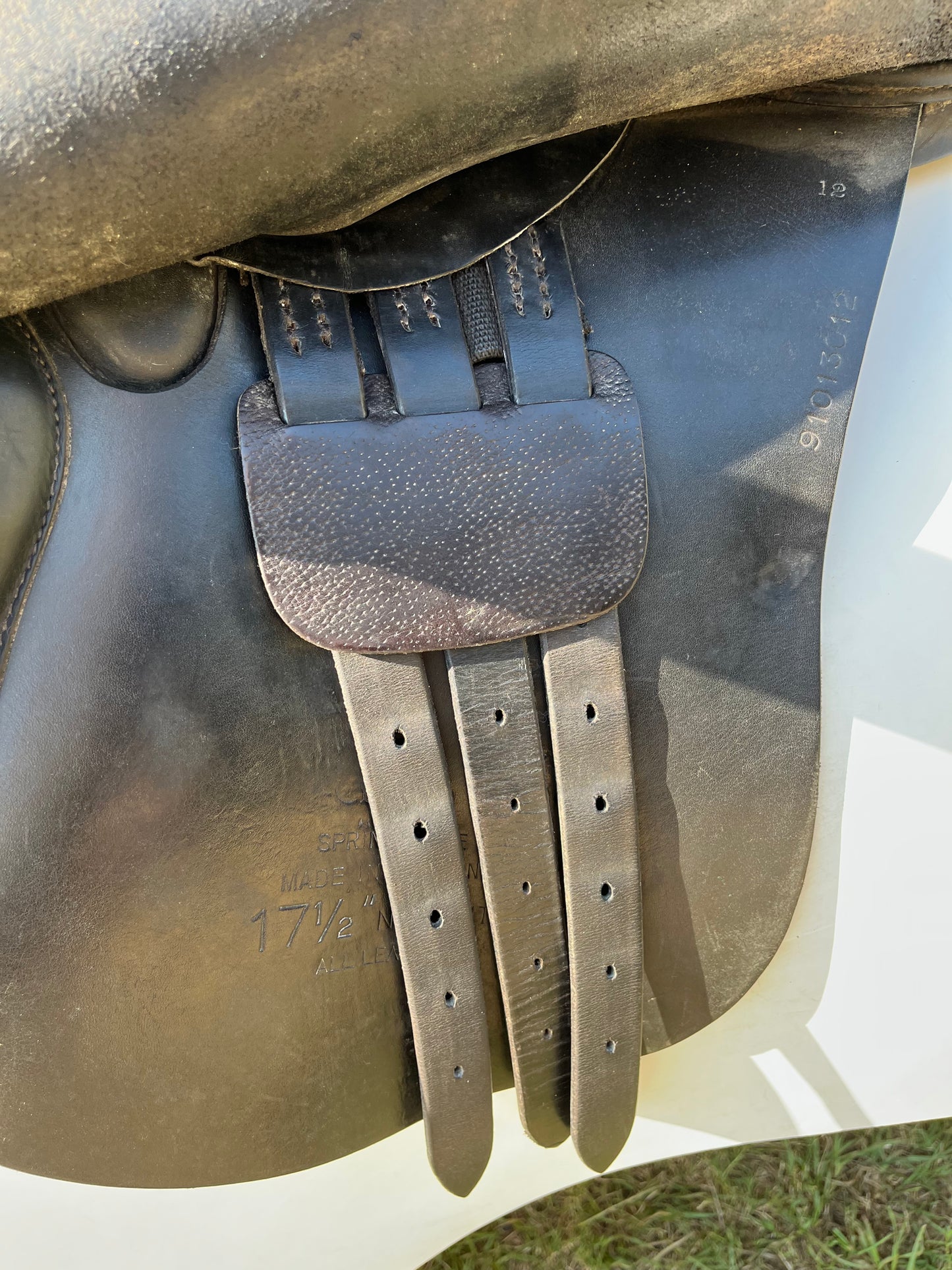 County Close Contact Saddle