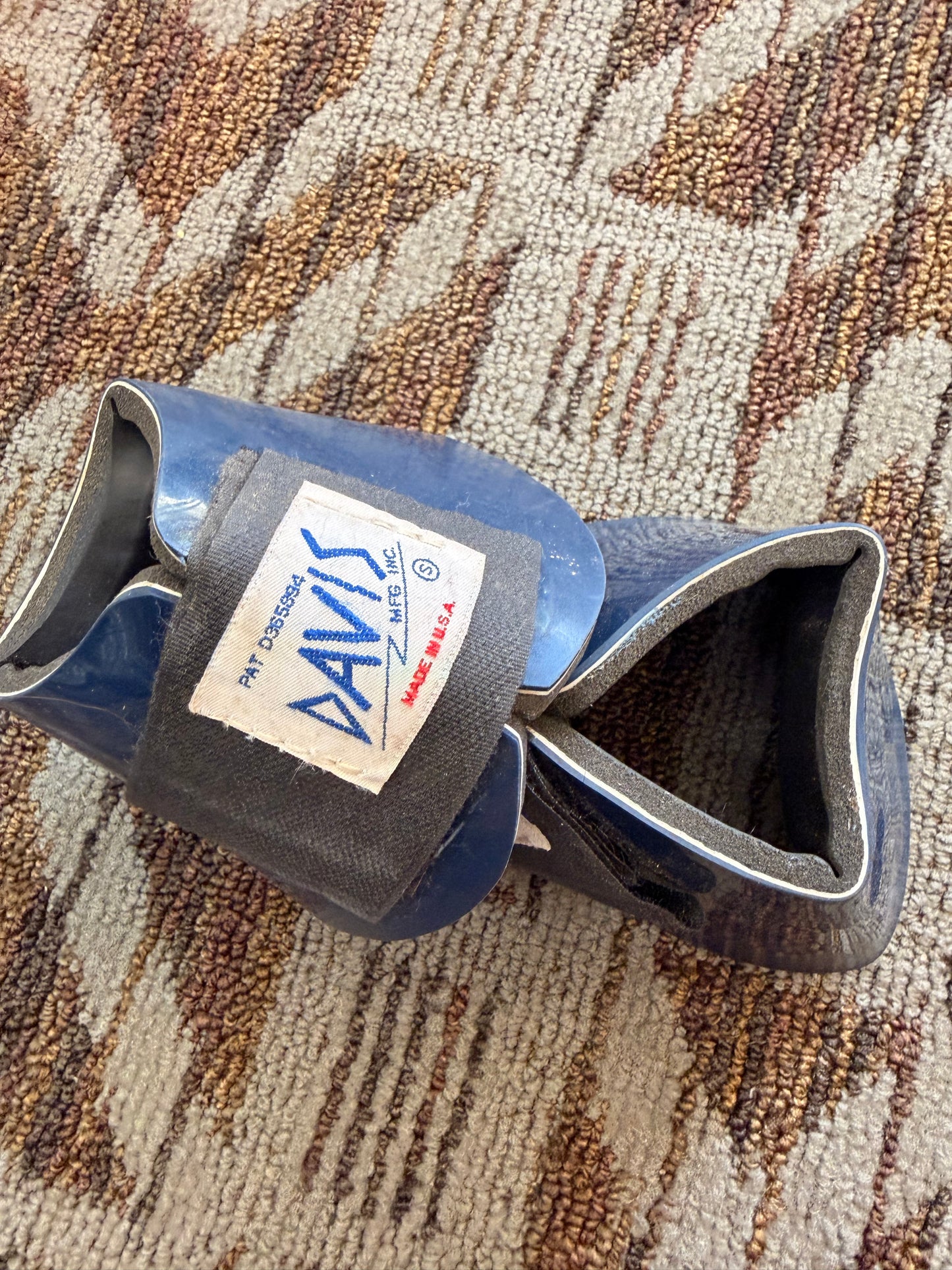 Davis Small No Turn Bell Boots