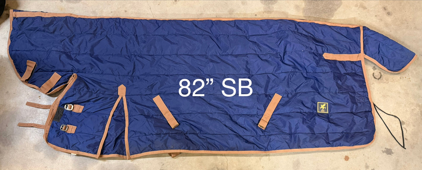 Derby Horse Stable Blanket w/ Neck - 82”
