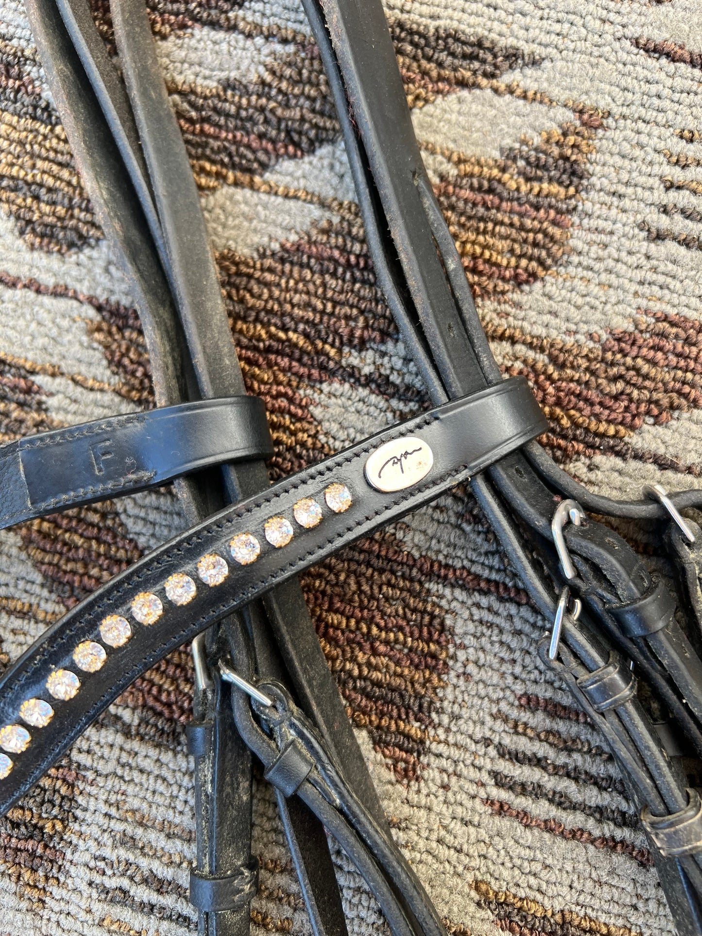 Dobert Classic Black Double Bridle w/ Dy’on Crystal Browband