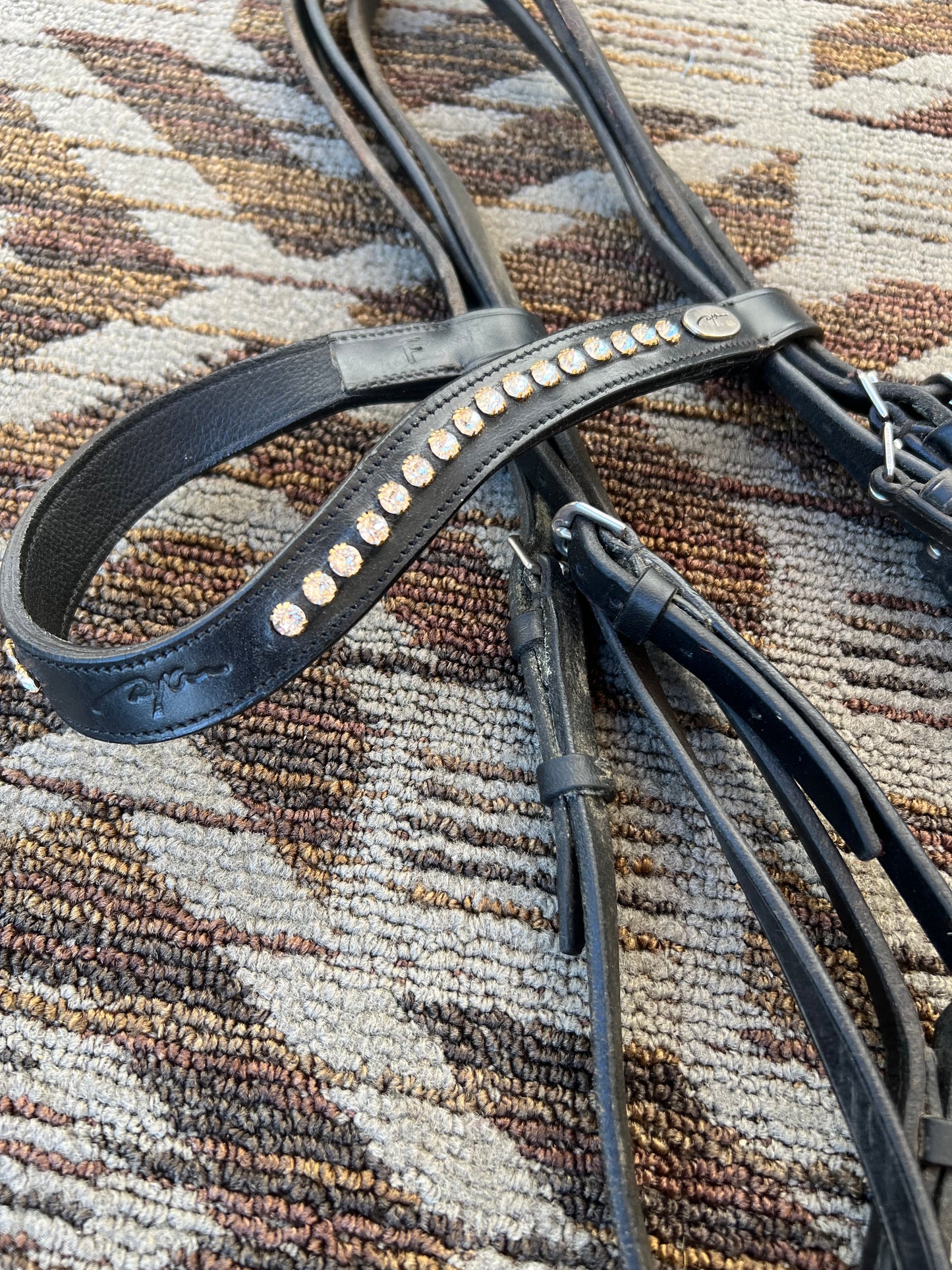 Dobert Classic Black Double Bridle w/ Dy’on Crystal Browband