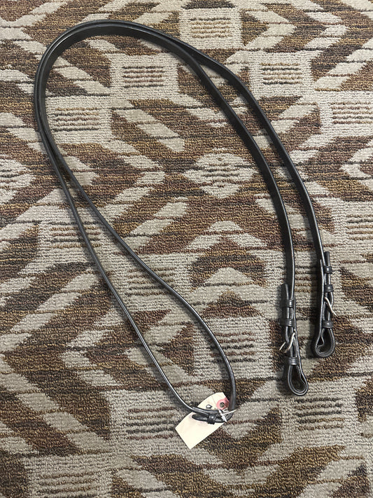 Black Curb Reins w/ Buckles