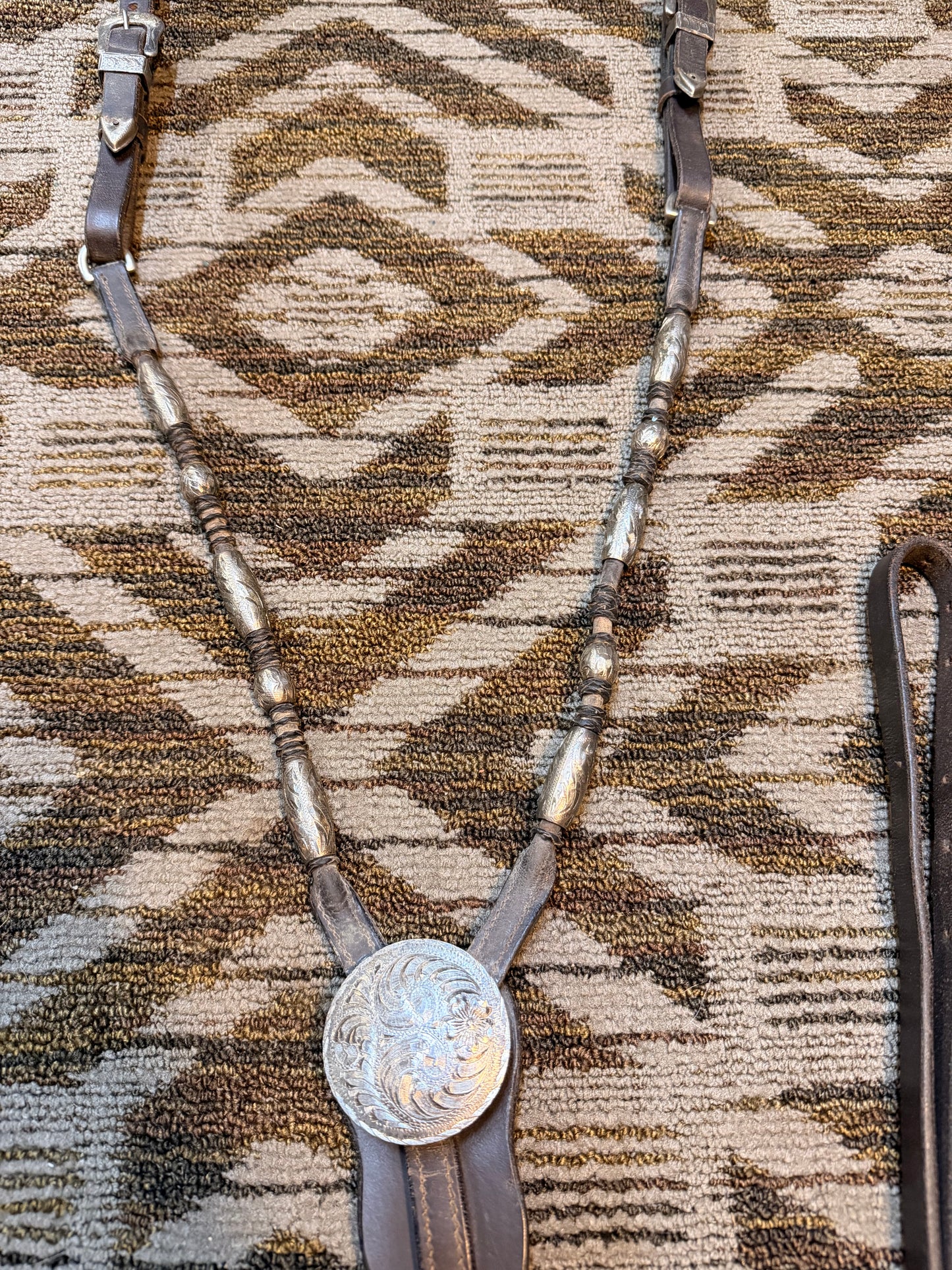 Silver Show Breastcollar