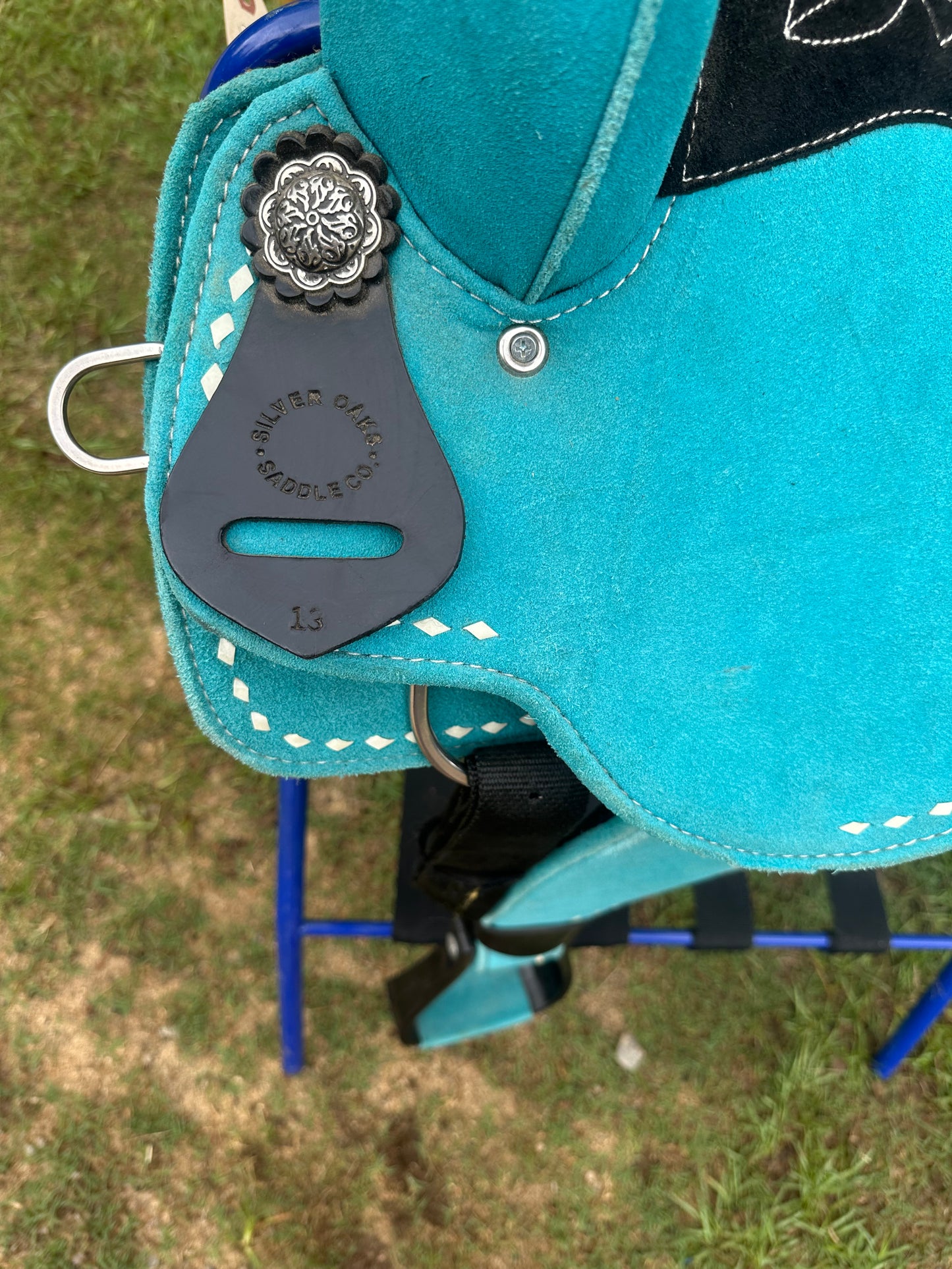 Silver Oaks Barrel Saddle - 13”