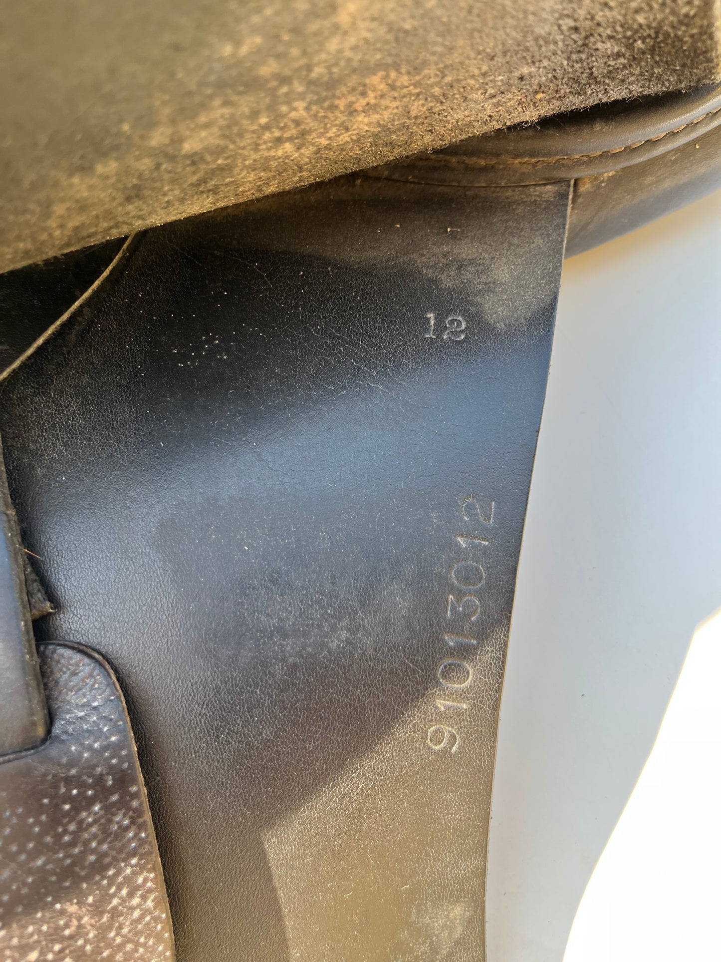 County Close Contact Saddle