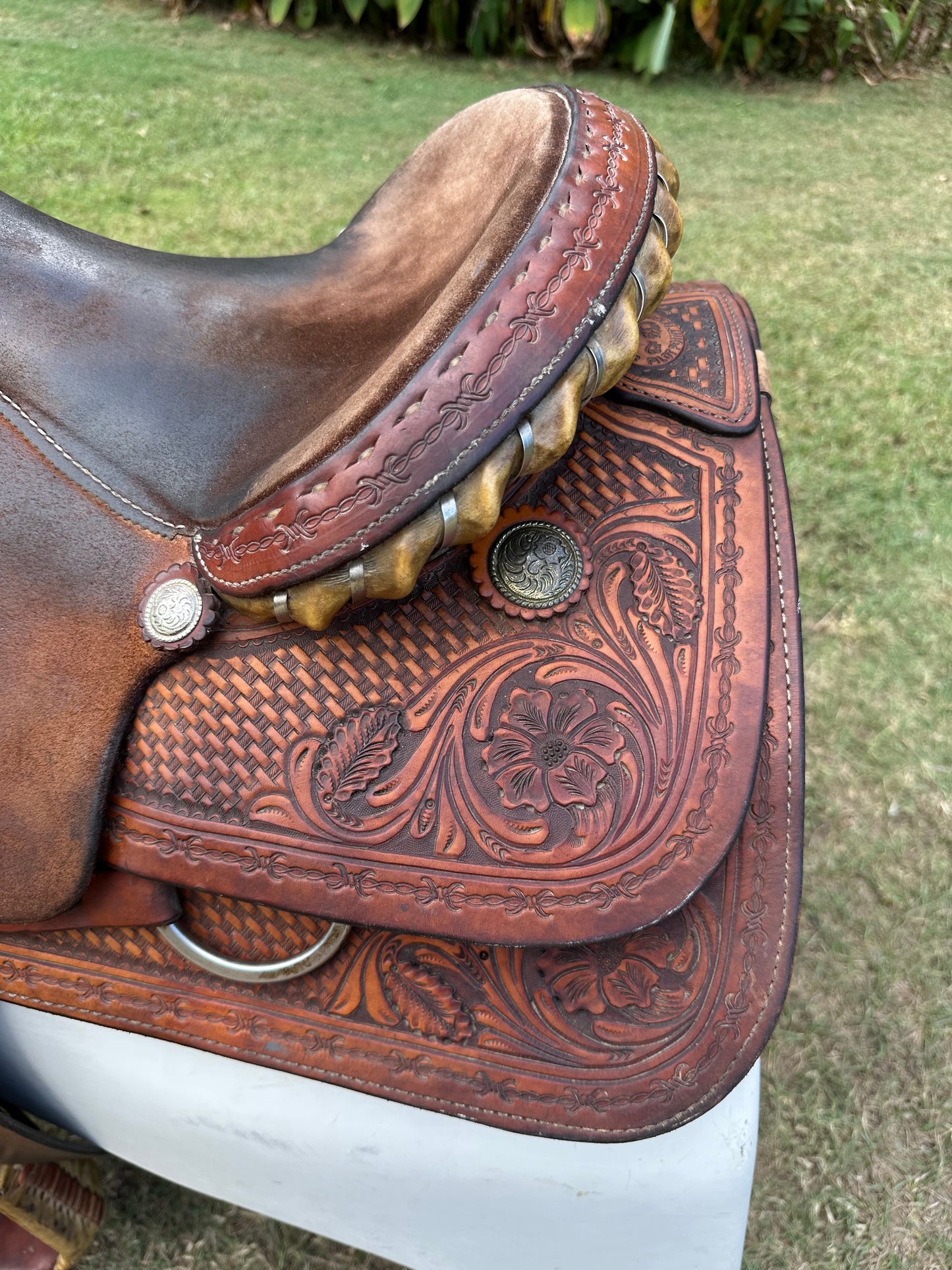 SRS Roping Saddle