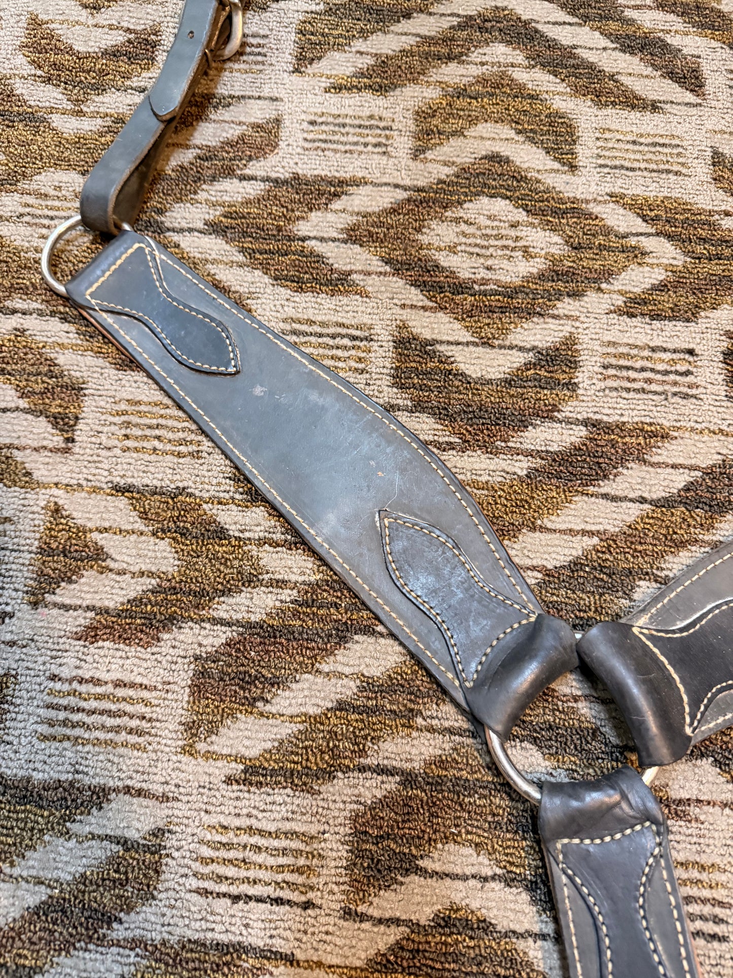 Black Leather Breastcollar