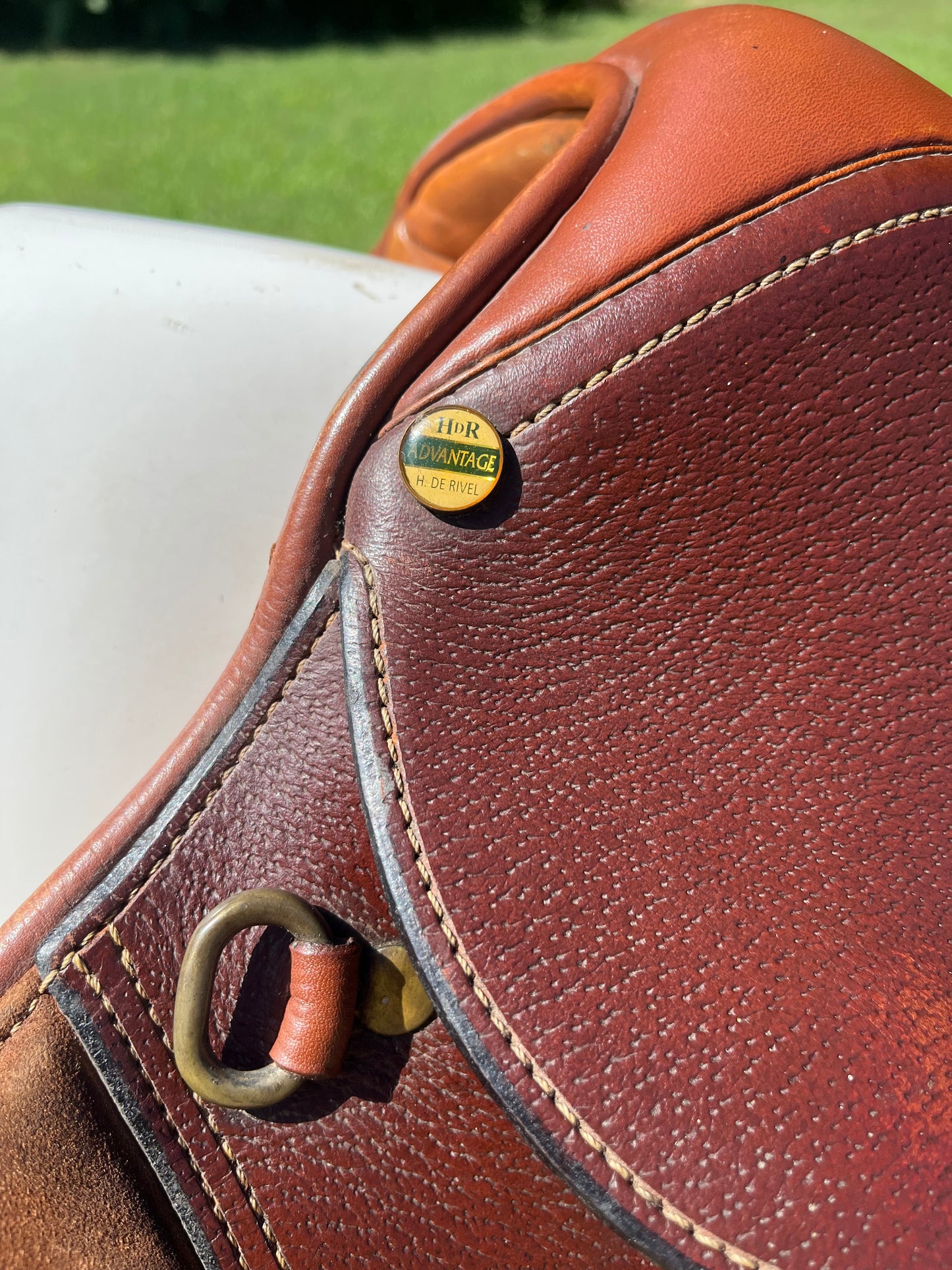 HDR Advantage Close Contact Saddle