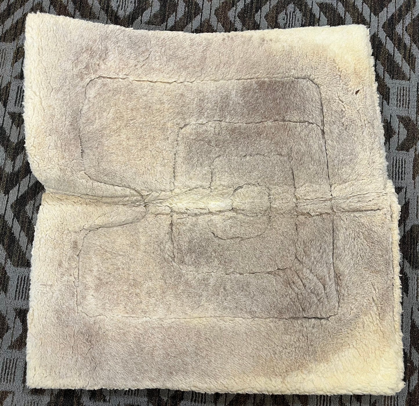Oversized Fleece Saddle Pad