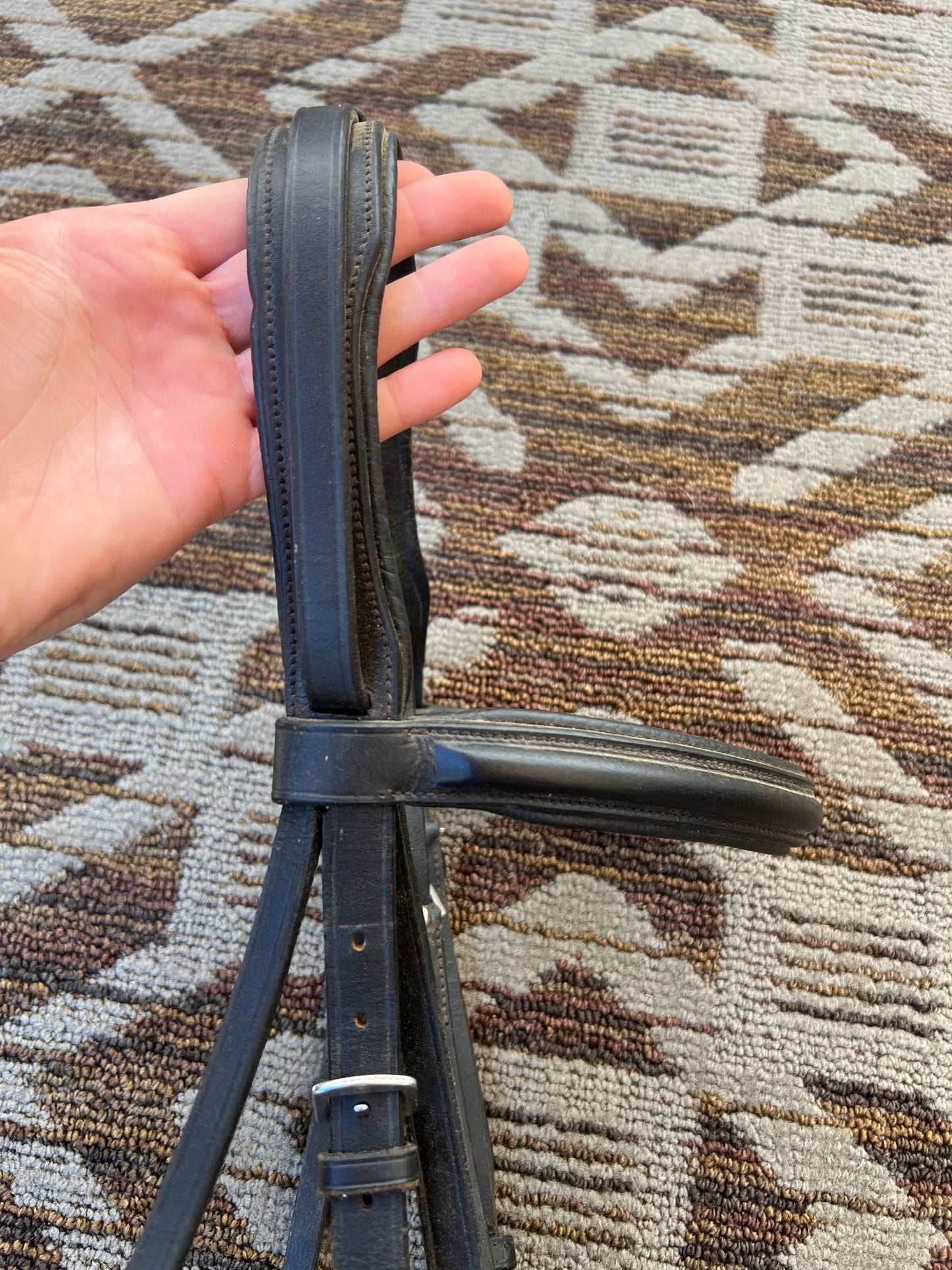 Black Padded Anatomical Bridle