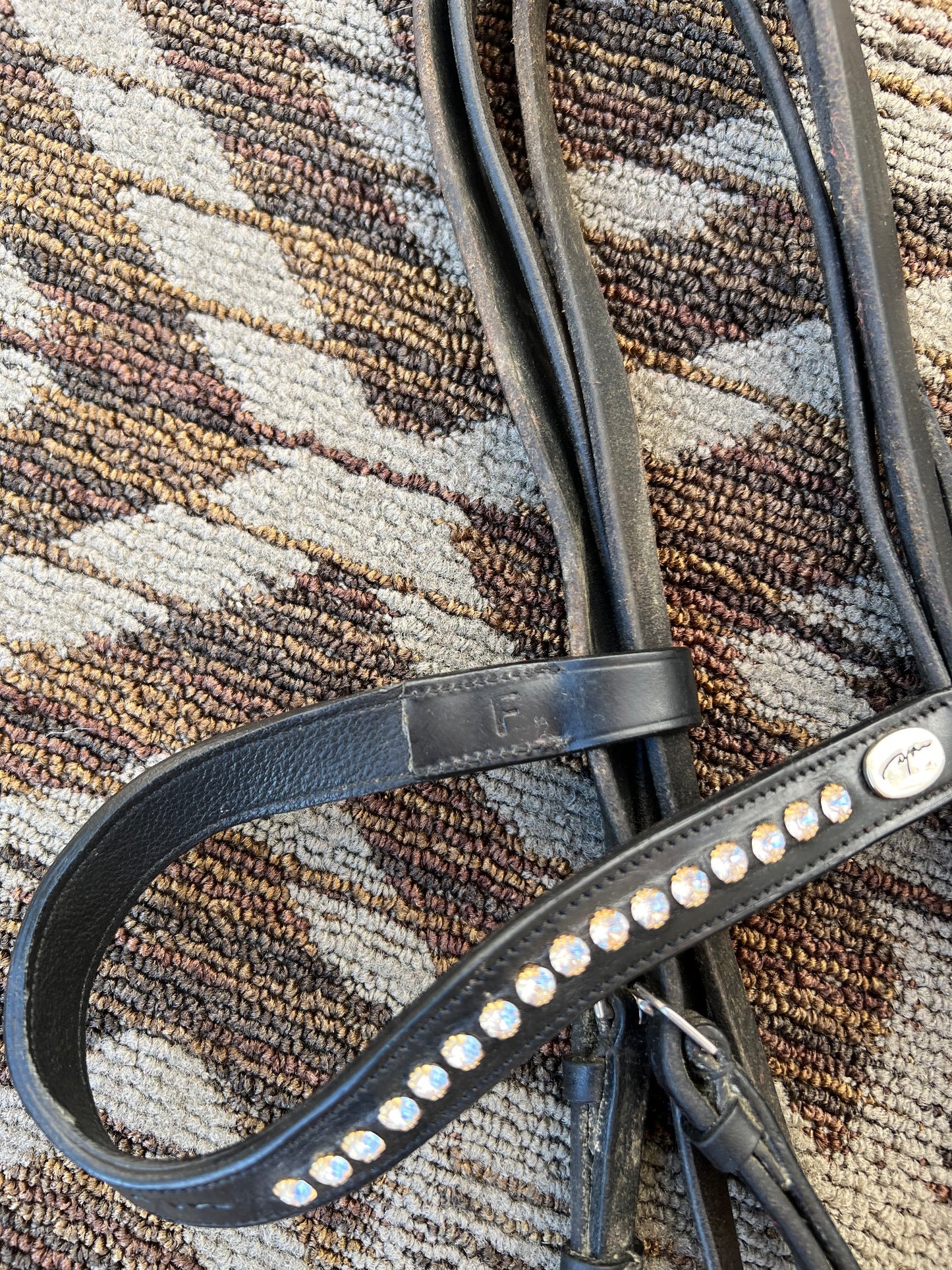 Dobert Classic Black Double Bridle w/ Dy’on Crystal Browband
