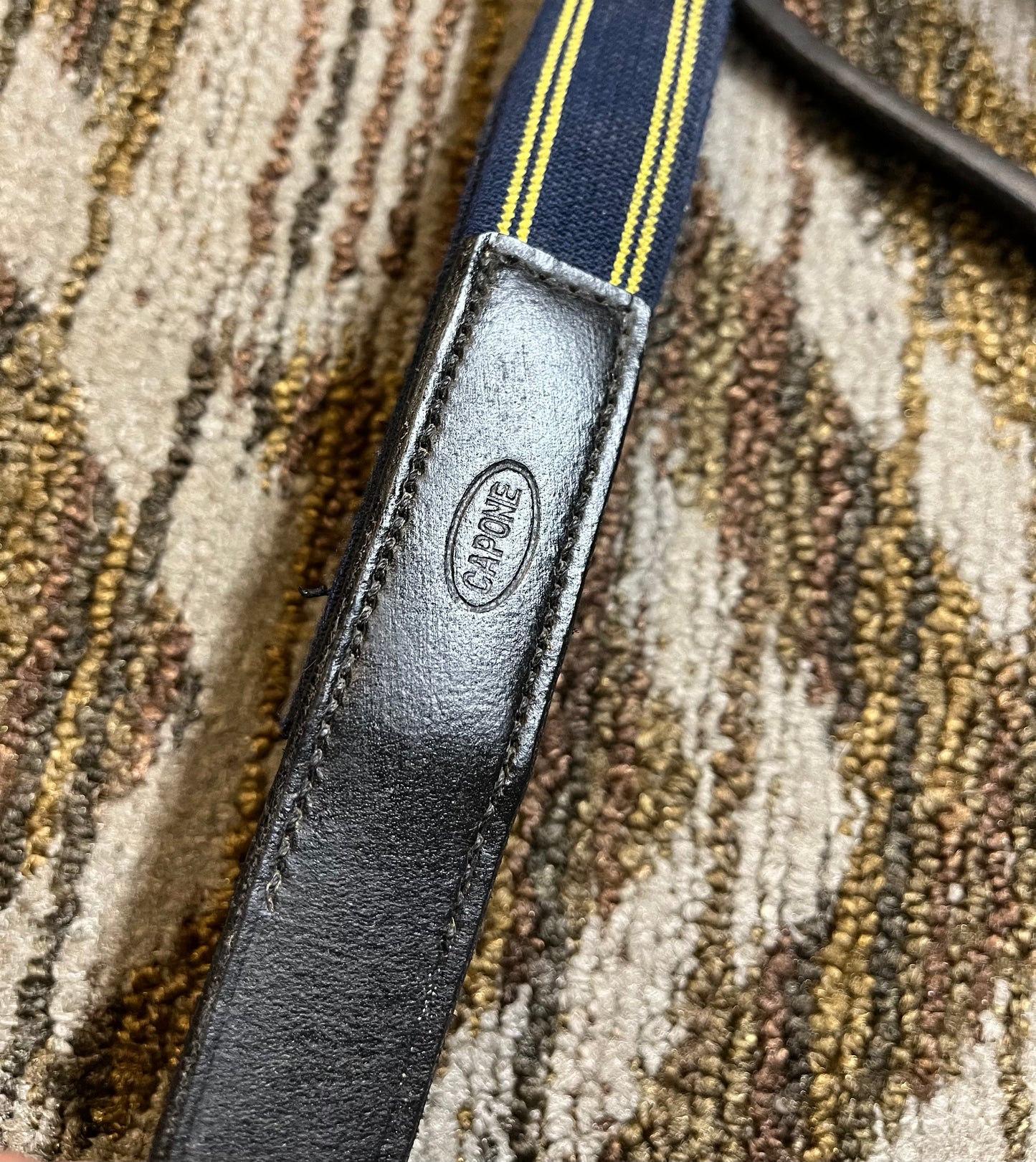 Capone Elastic Running Martingale