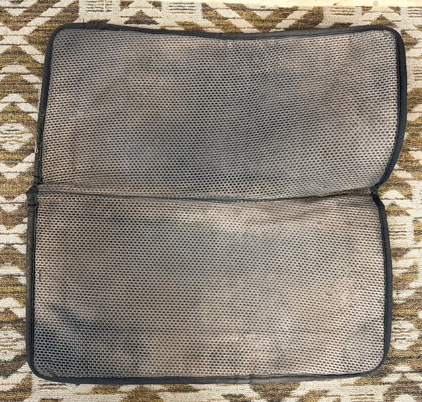 Contoured Neoprene Pad