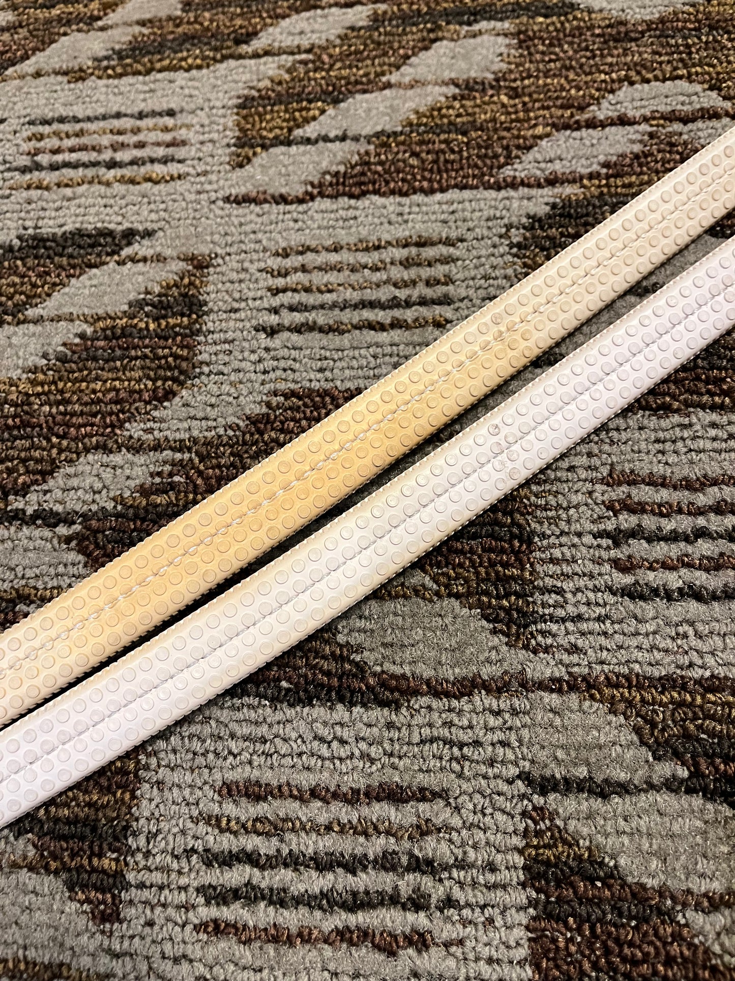 Tory White Rubber Reins