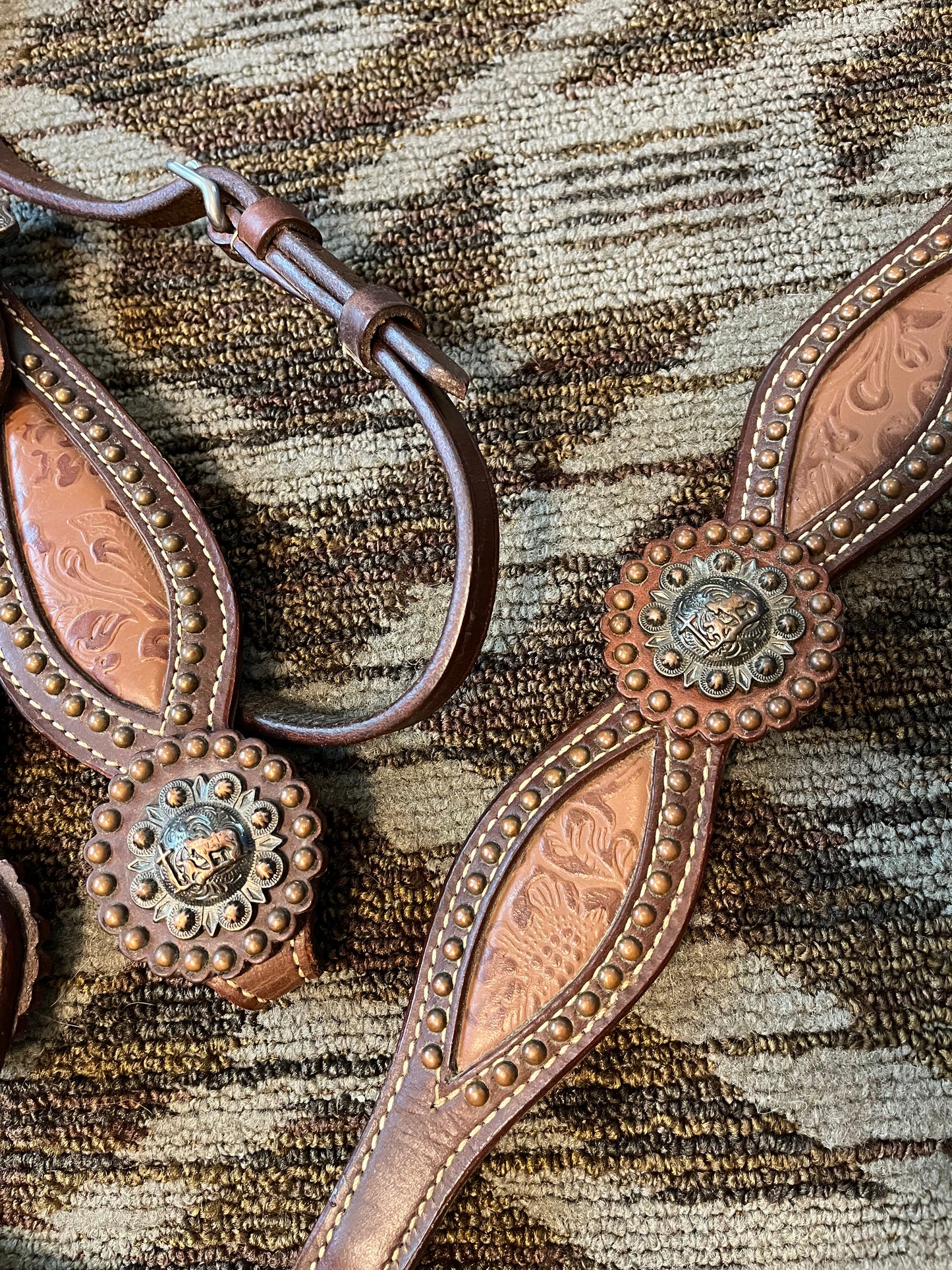 Showman Leather Tack Set