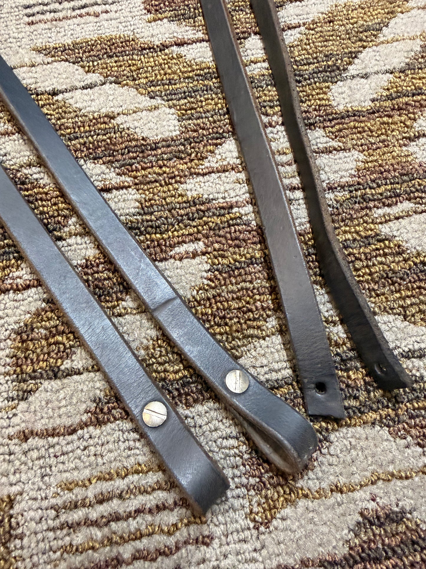 Dark Oil Split Reins