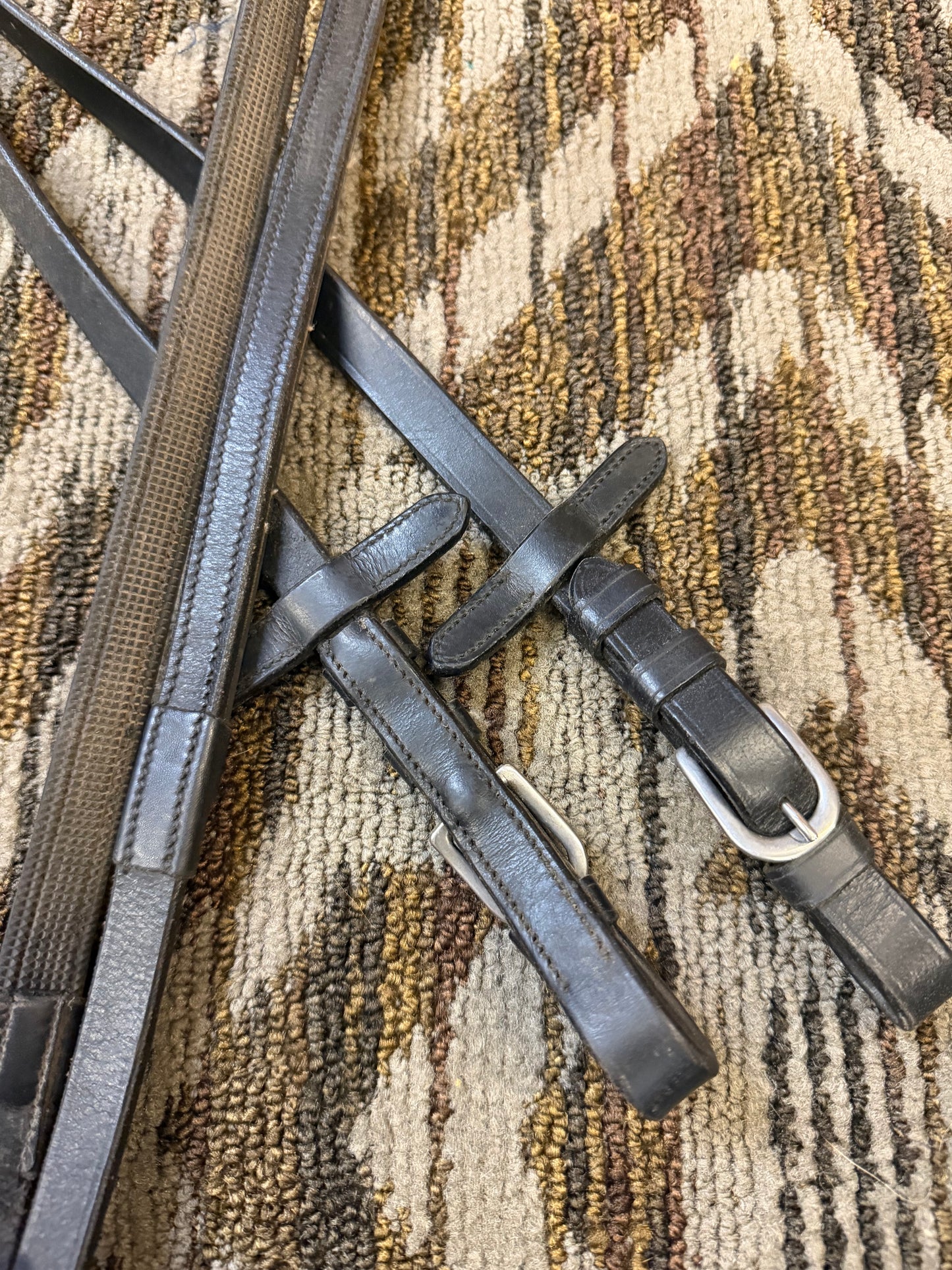 Black Flat Grippy Reins