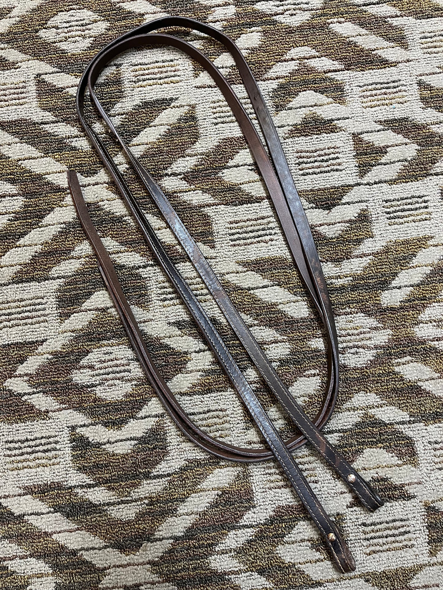 Dark Oil Split Reins