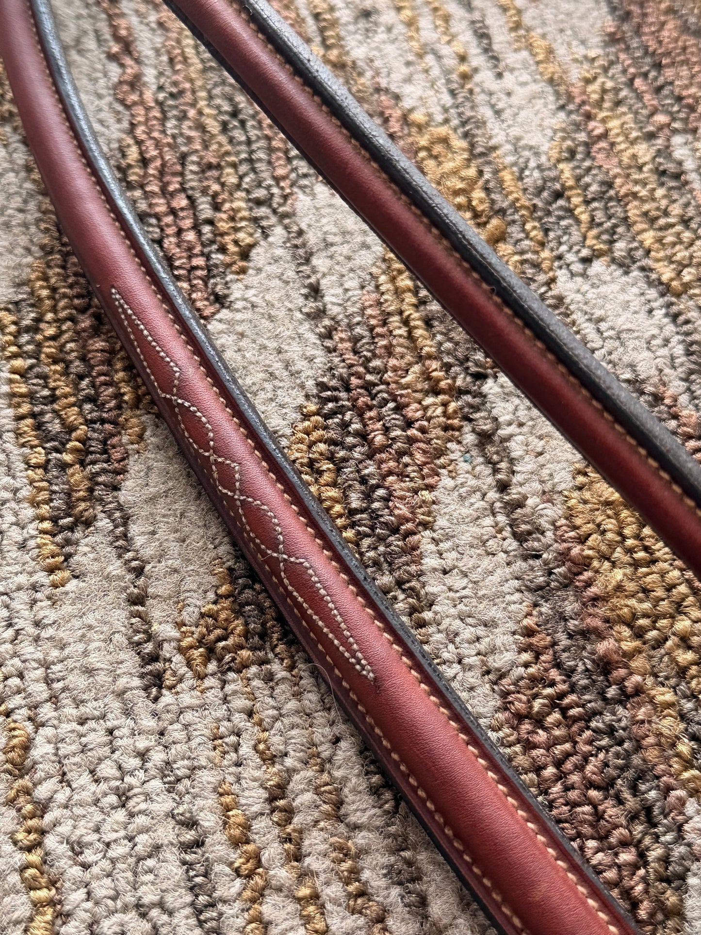 Aramas Fancy Stitched Standing Martingale
