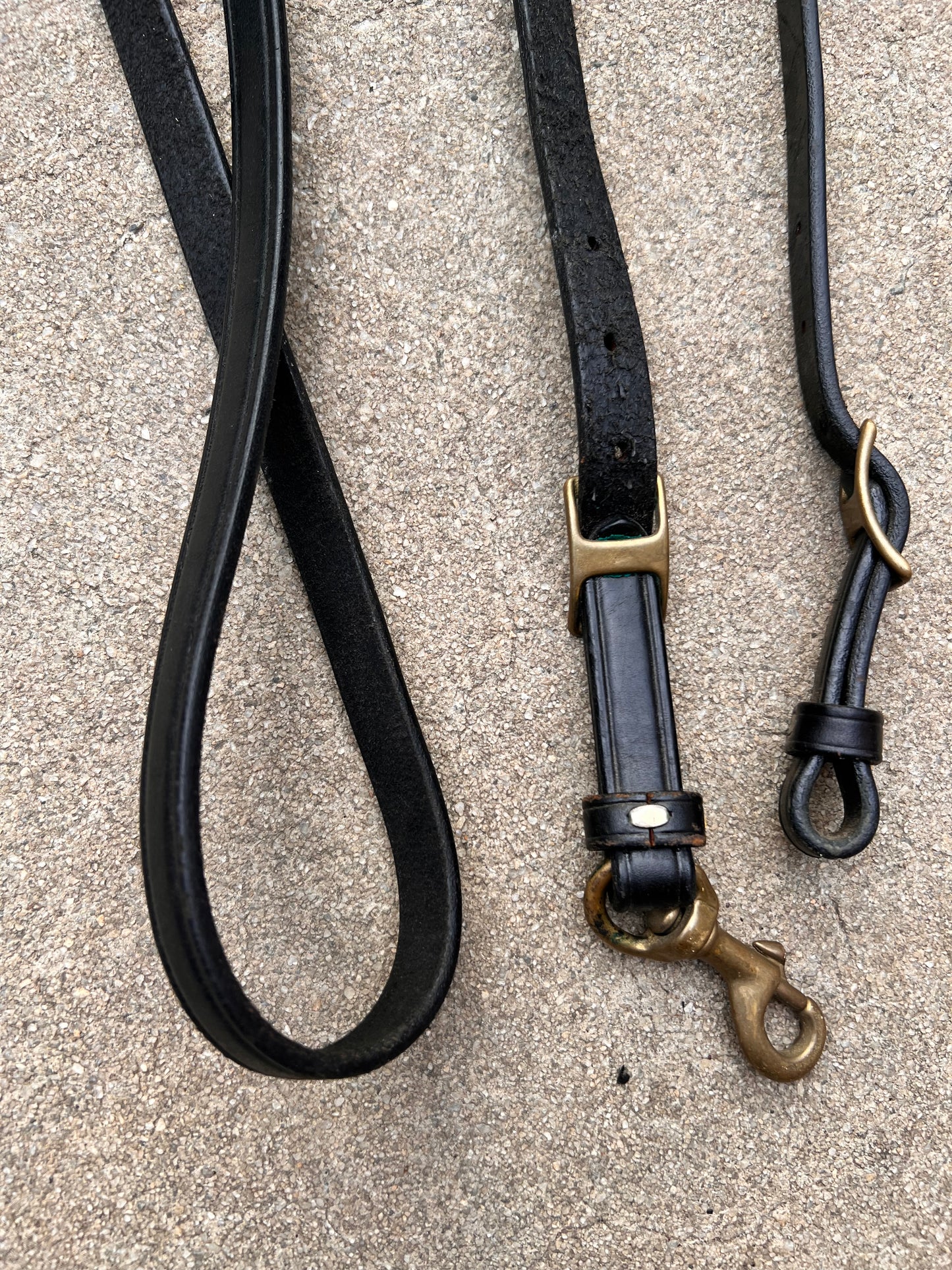 Black Tucker Loop Reins