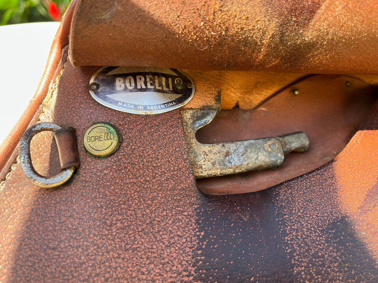 Borelli Close Contact Saddle