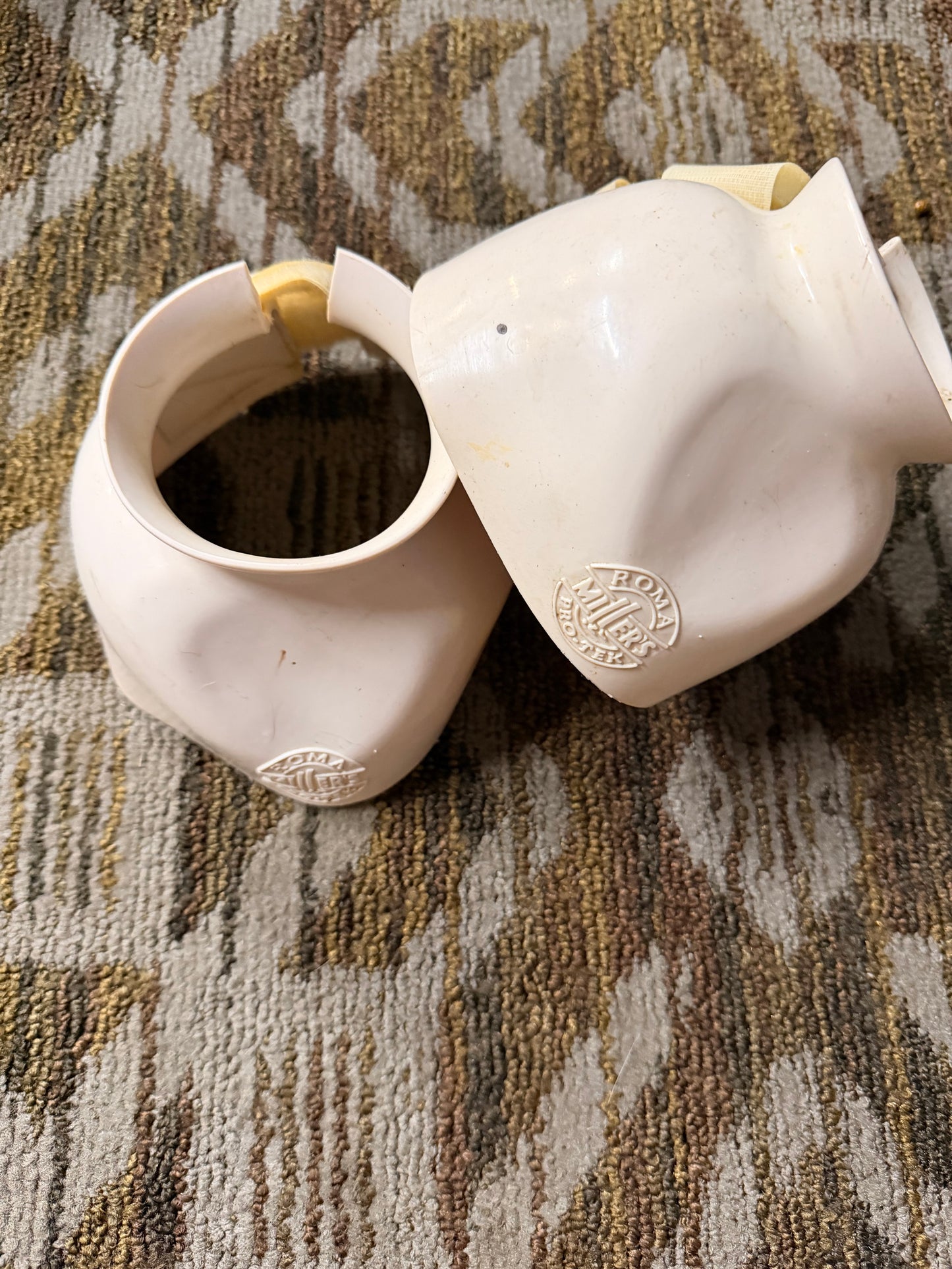 Roma Velcro Bell Boots - M