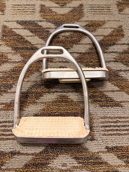 Hinge Stirrup Irons