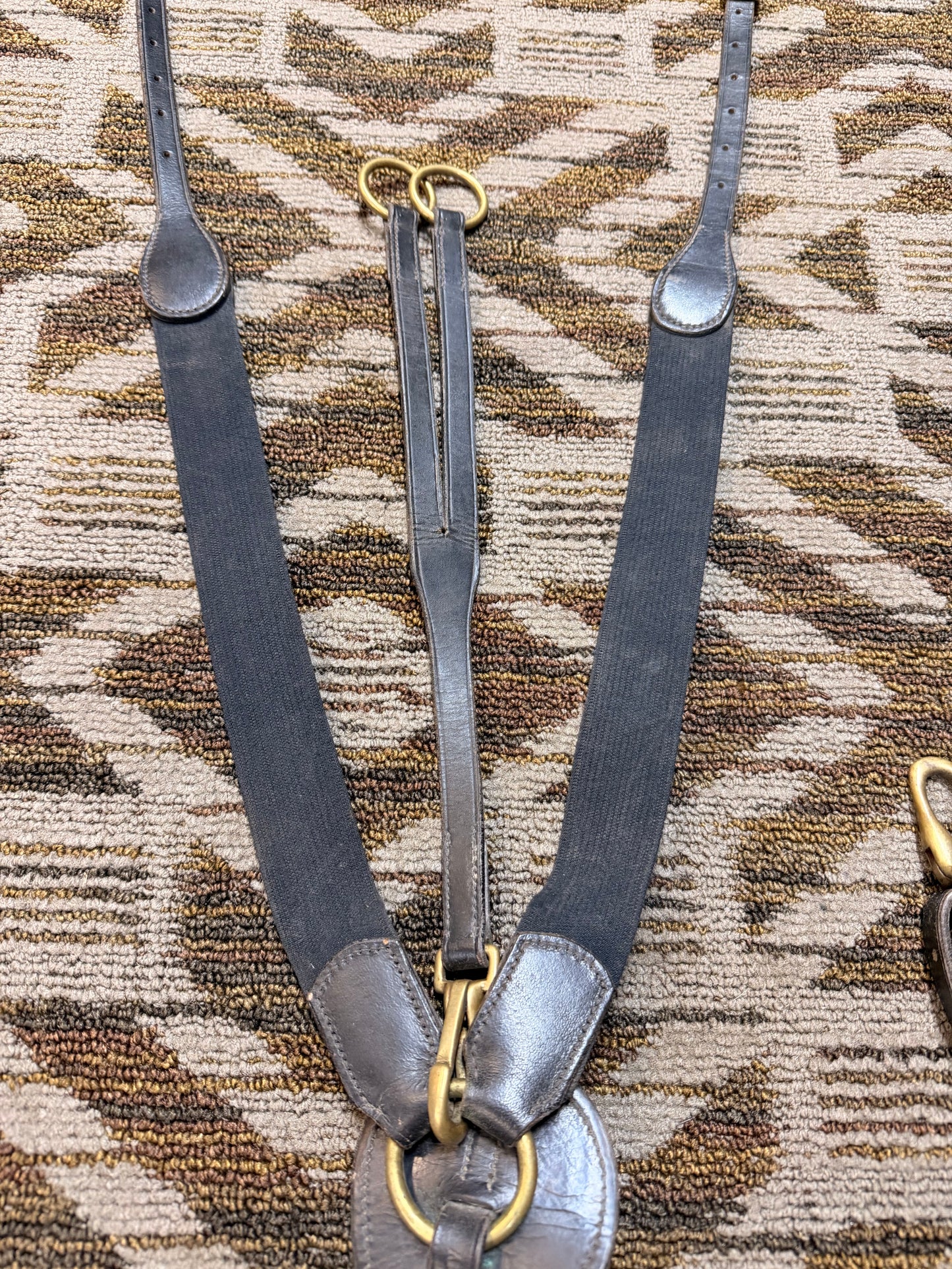 Black Elastic Breastplate