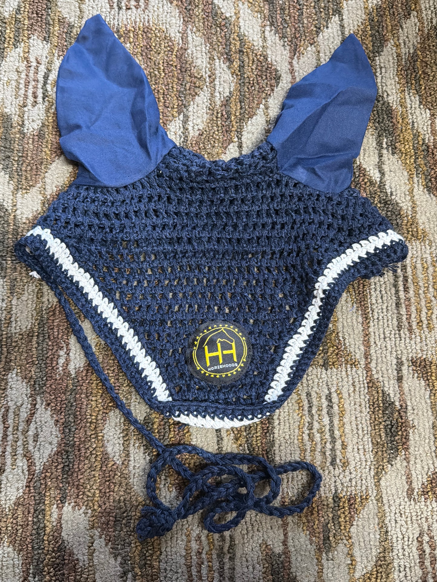 HorzeHoods Navy Bonnet