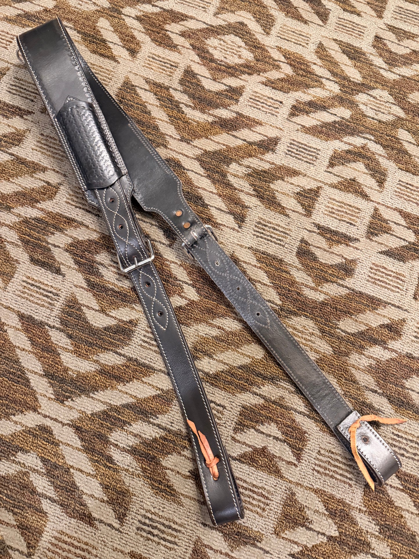 Black Stitched Back Cinch Set