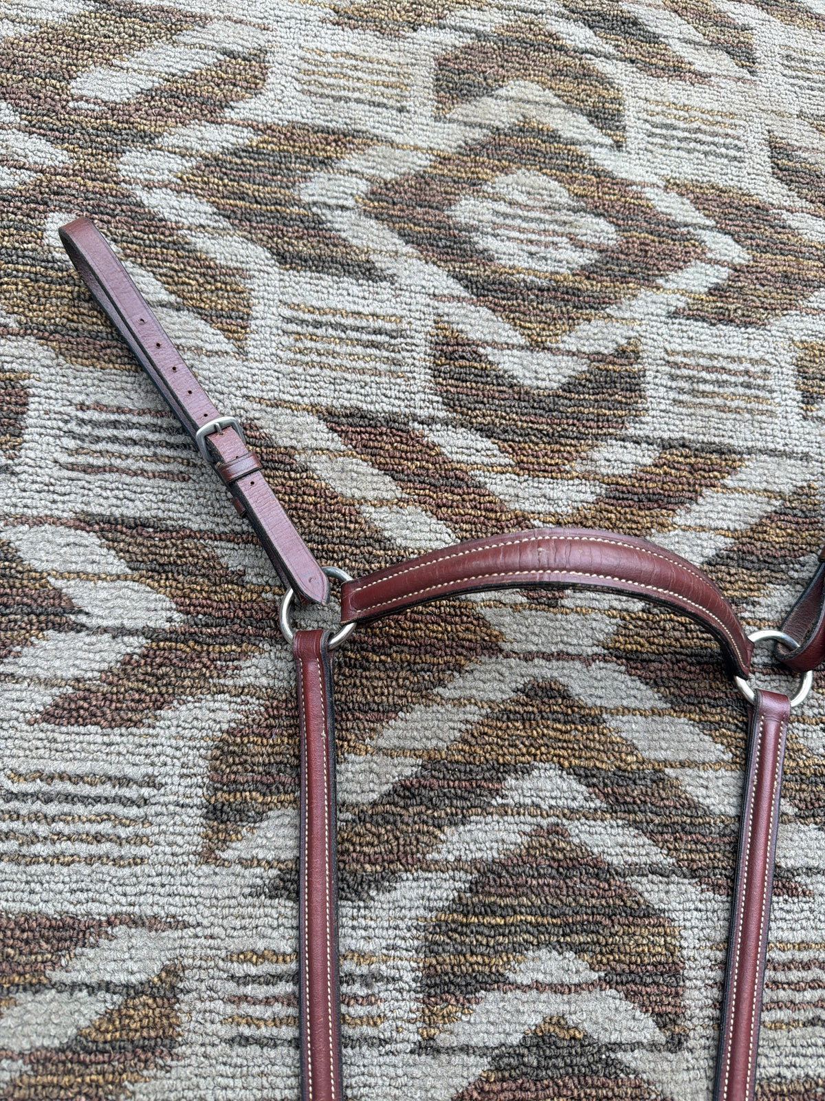 Raised Breastcollar