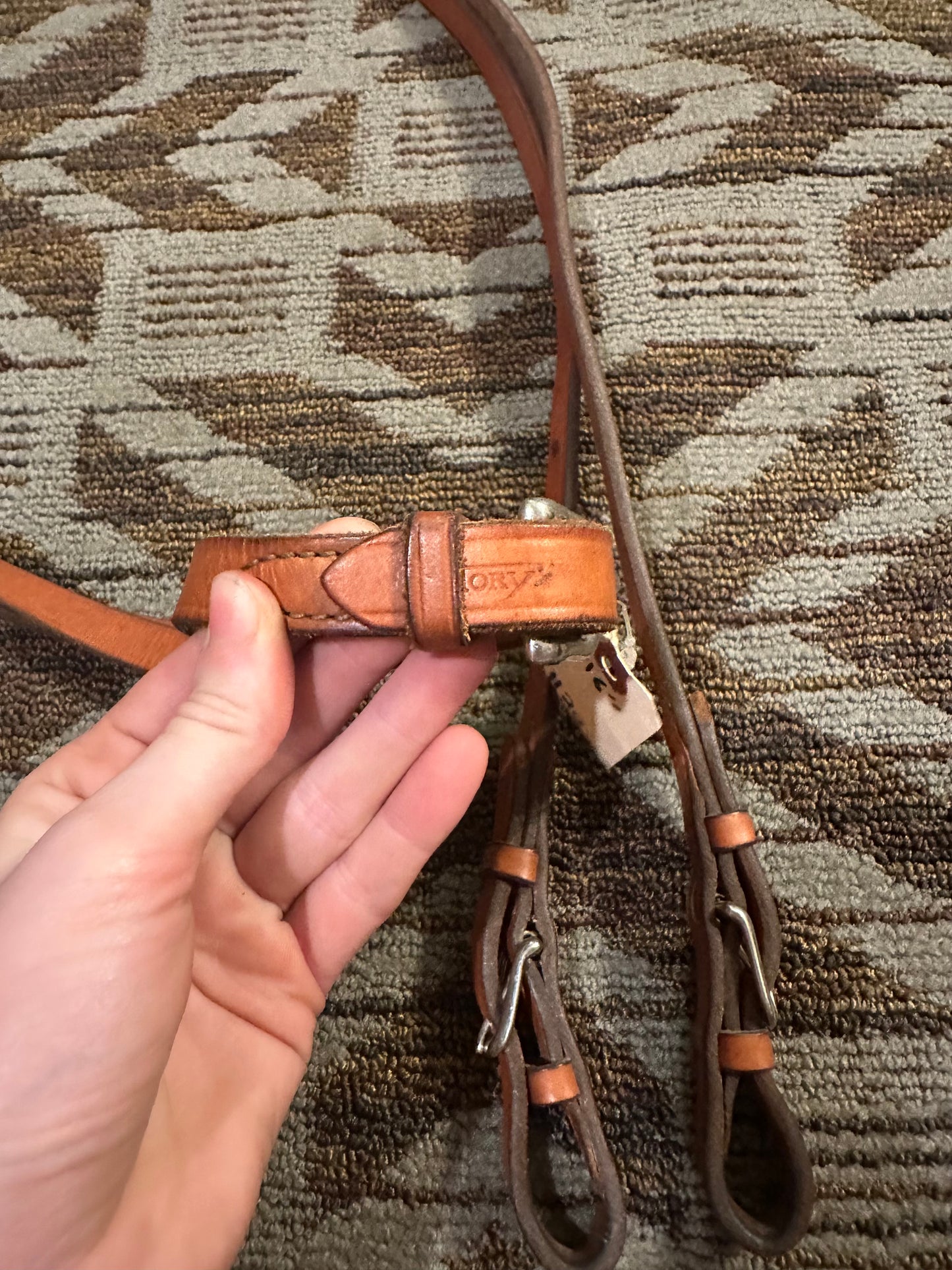 Tory Loop Reins w/ Buckles