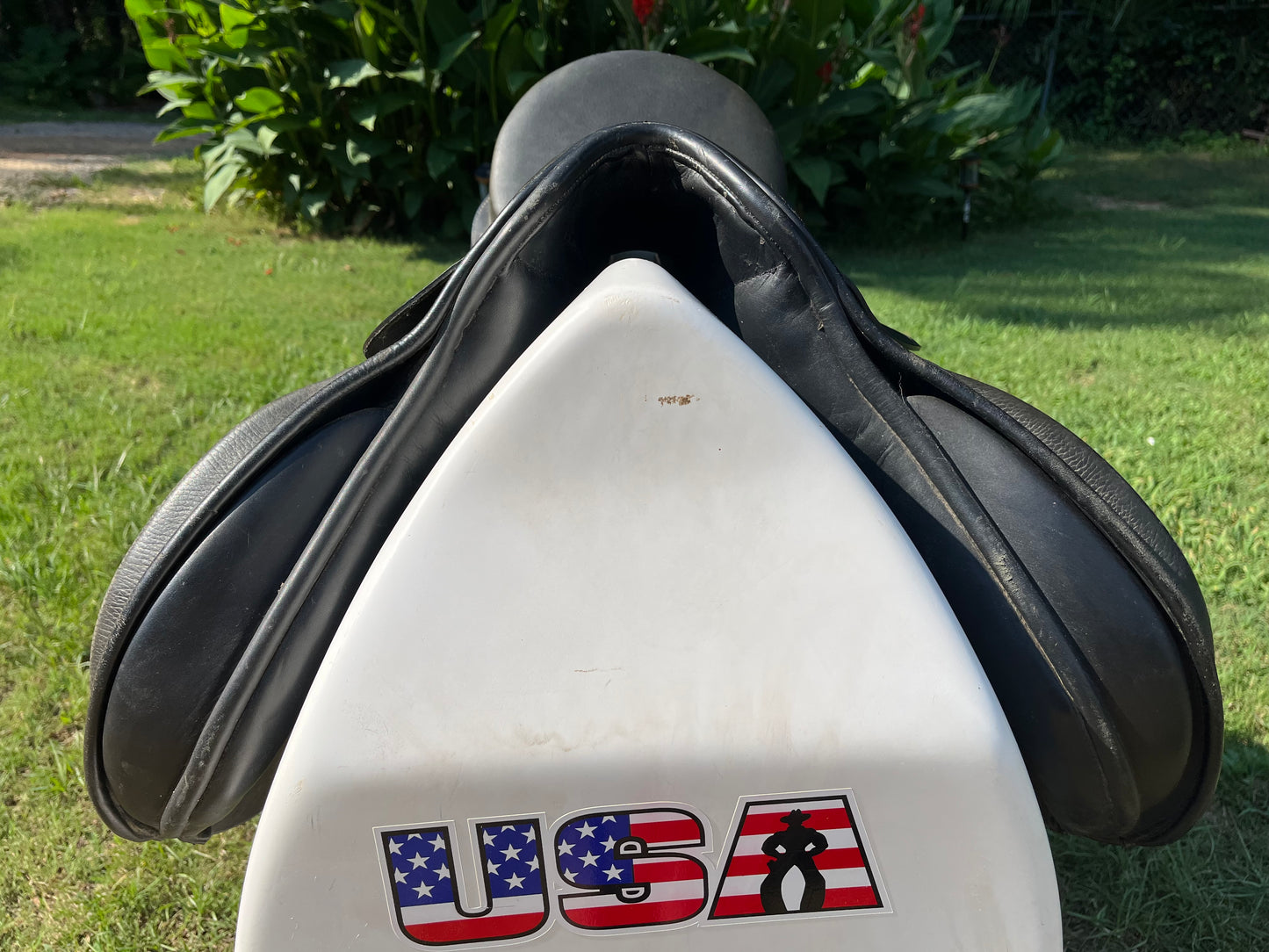 Supreme Jump Saddle