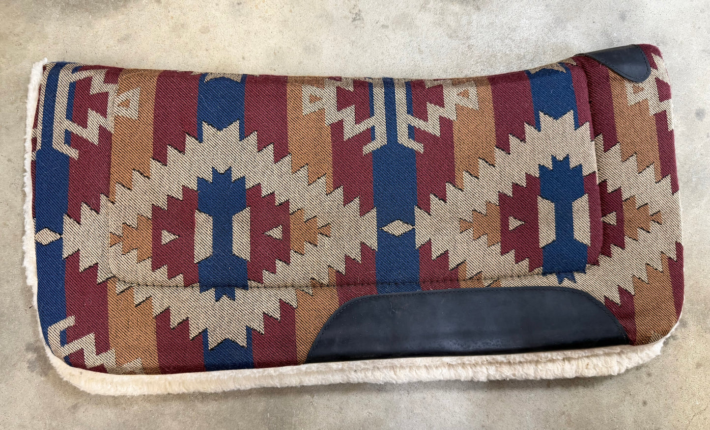 Contoured Fleece Saddle Pad