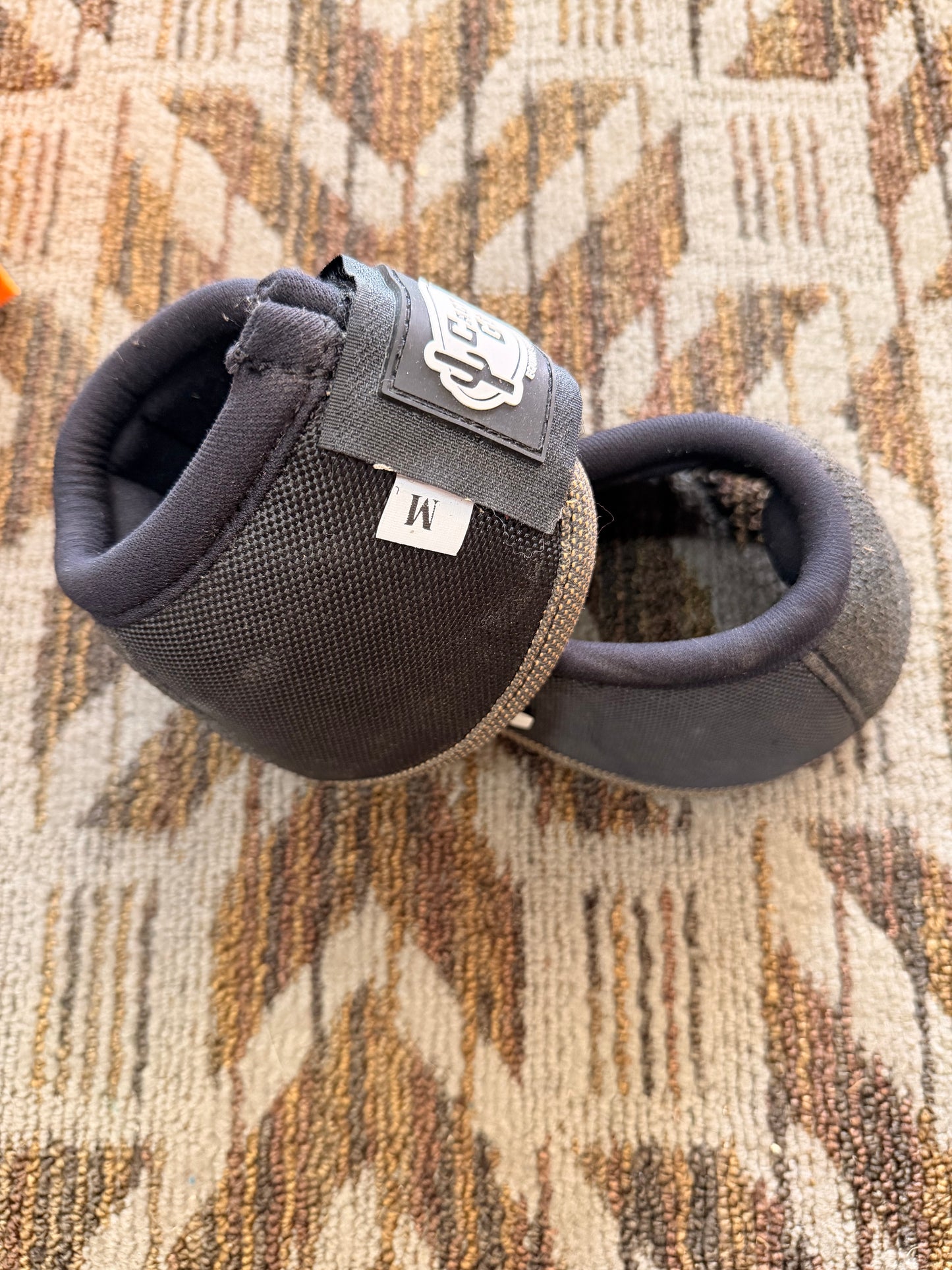 Cactus Gear Medium No Turn Bell Boots