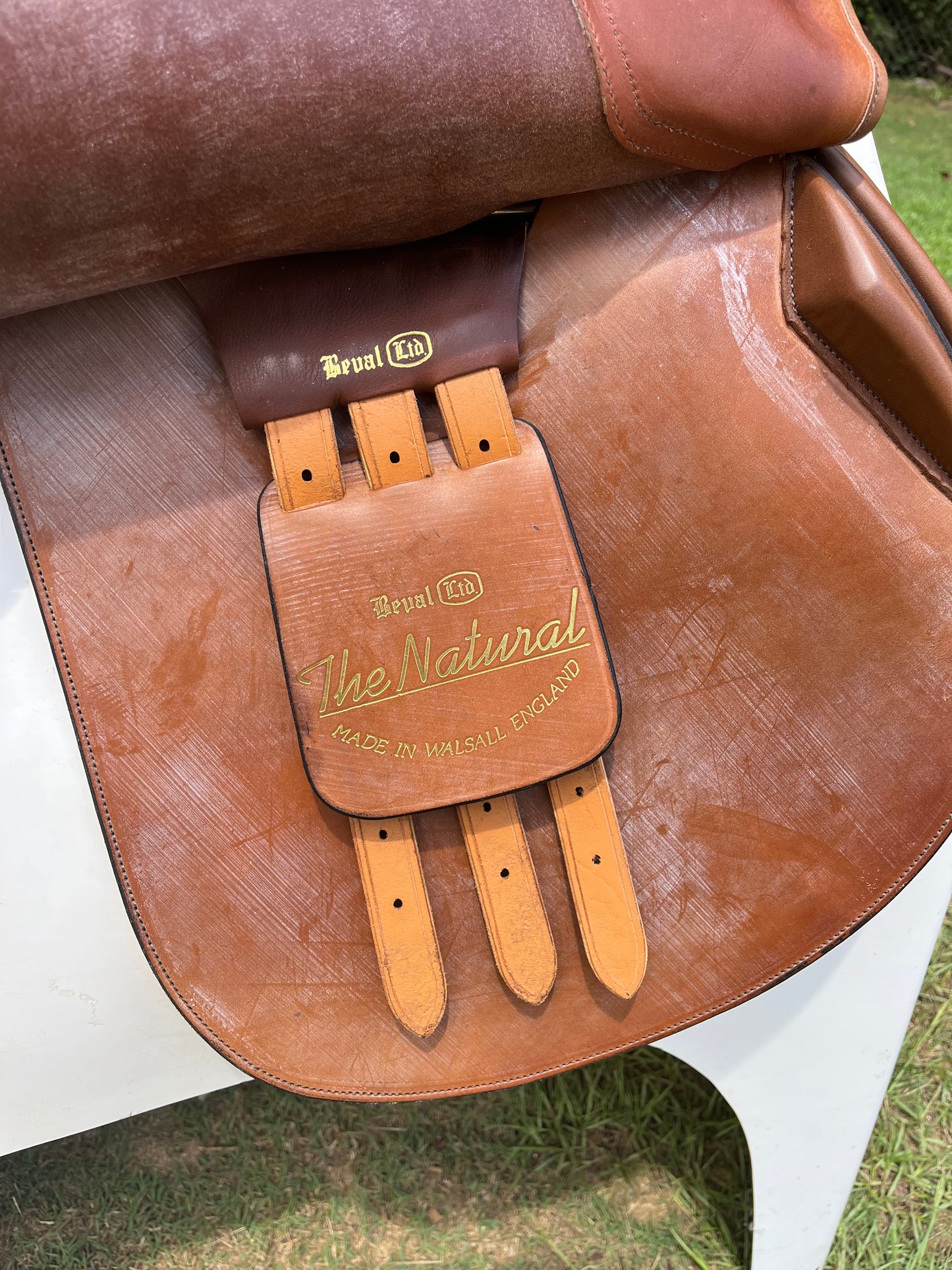 Beval The Natural Close Contact Saddle