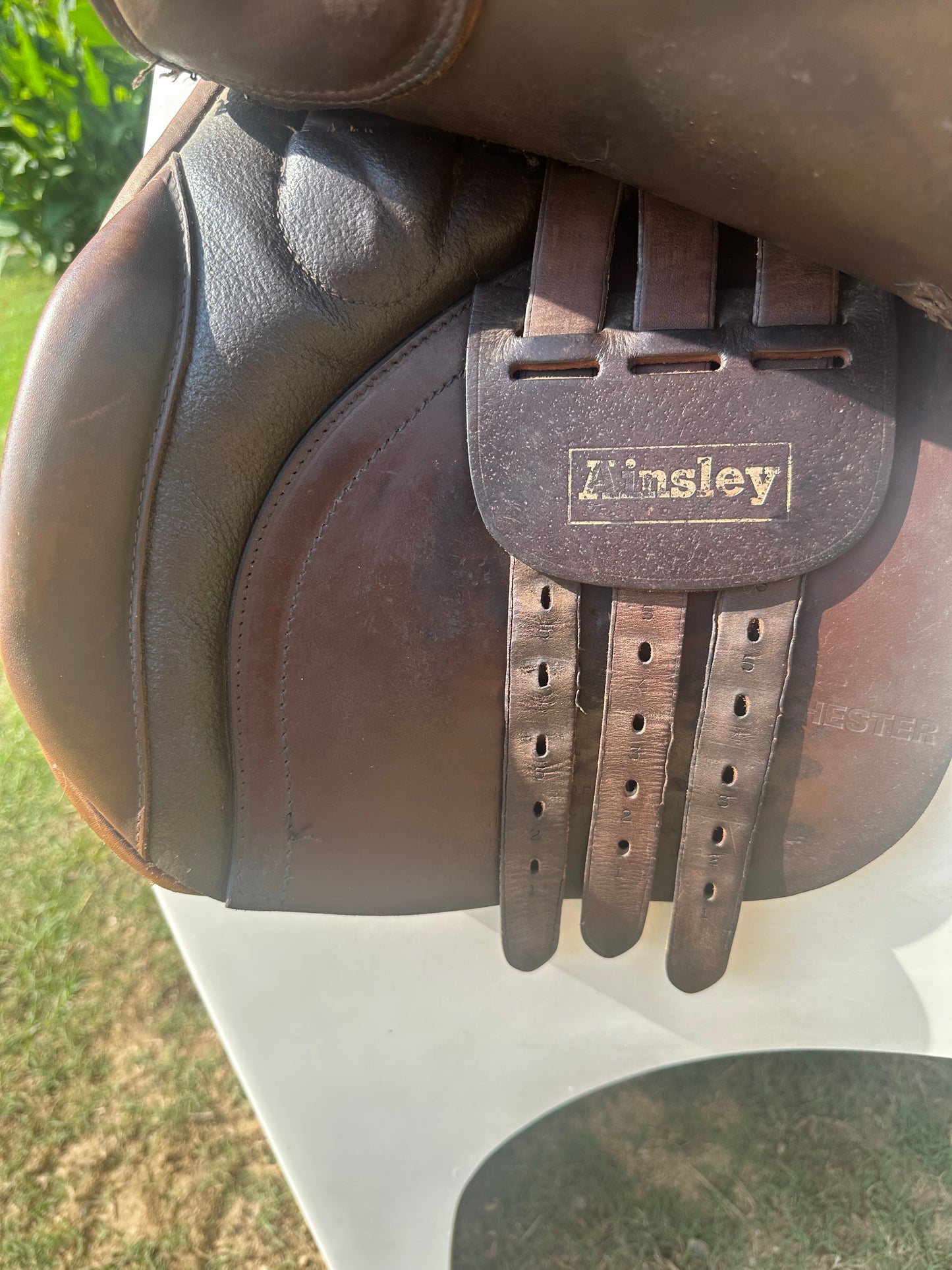 Ainsley Forward Flap Jump Saddle