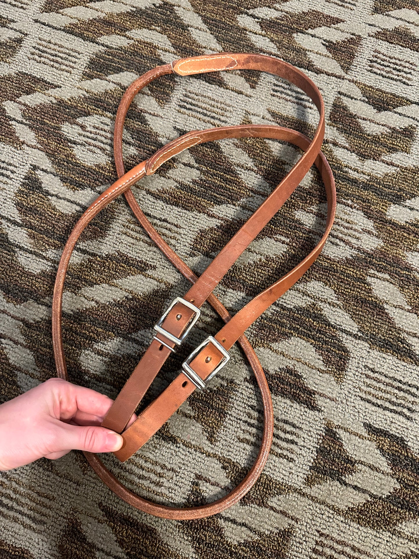 Rolled Leather Loop Reins