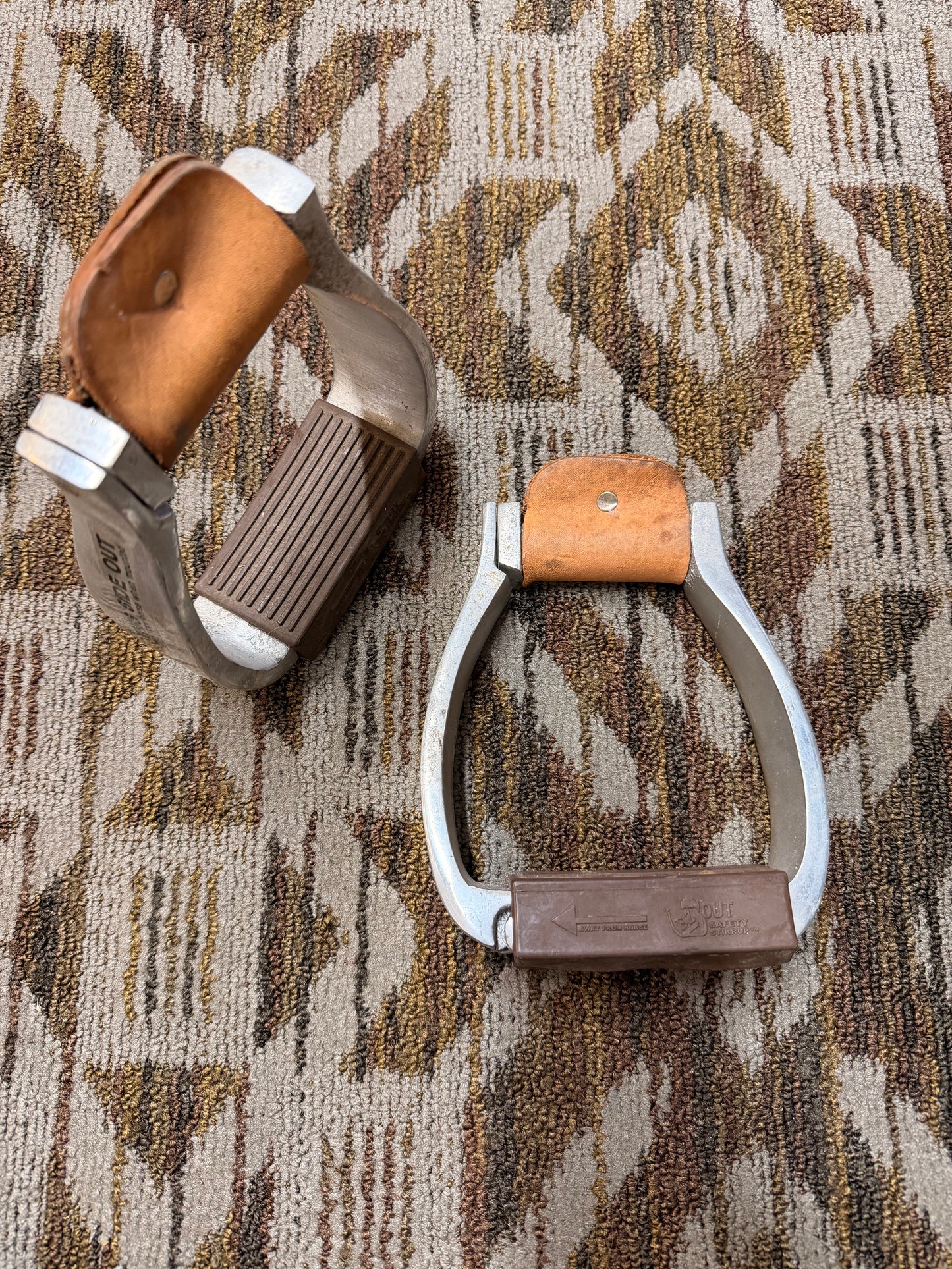 Easy Out Western Safety Stirrups