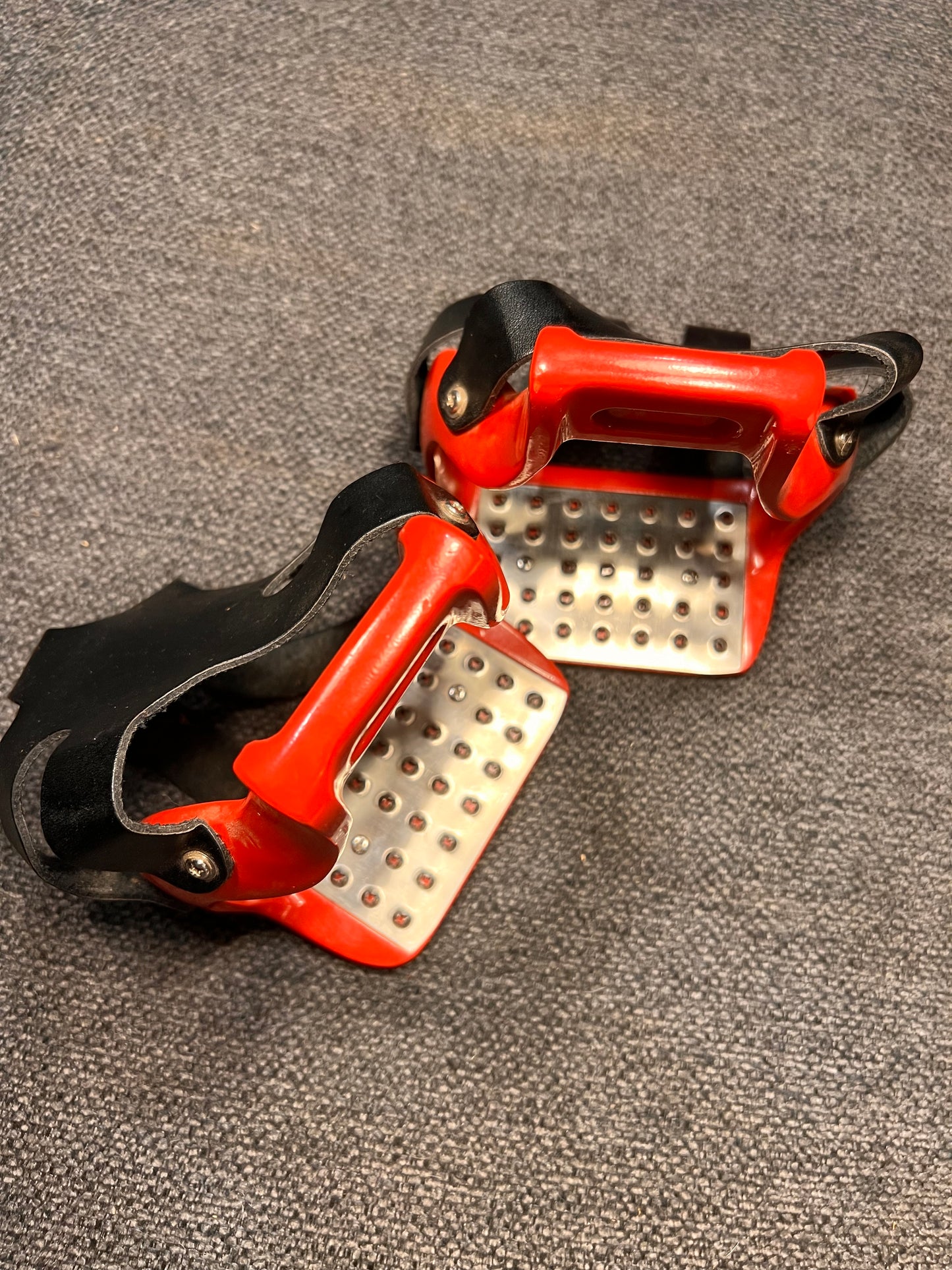 Red Endurance Stirrups