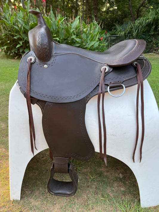 TN Saddlery Saddle
